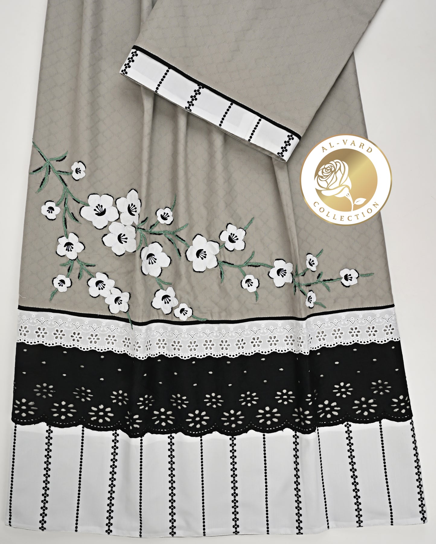 Light Grey Rida With Floral Painting Black & White Panel & Smart Lace