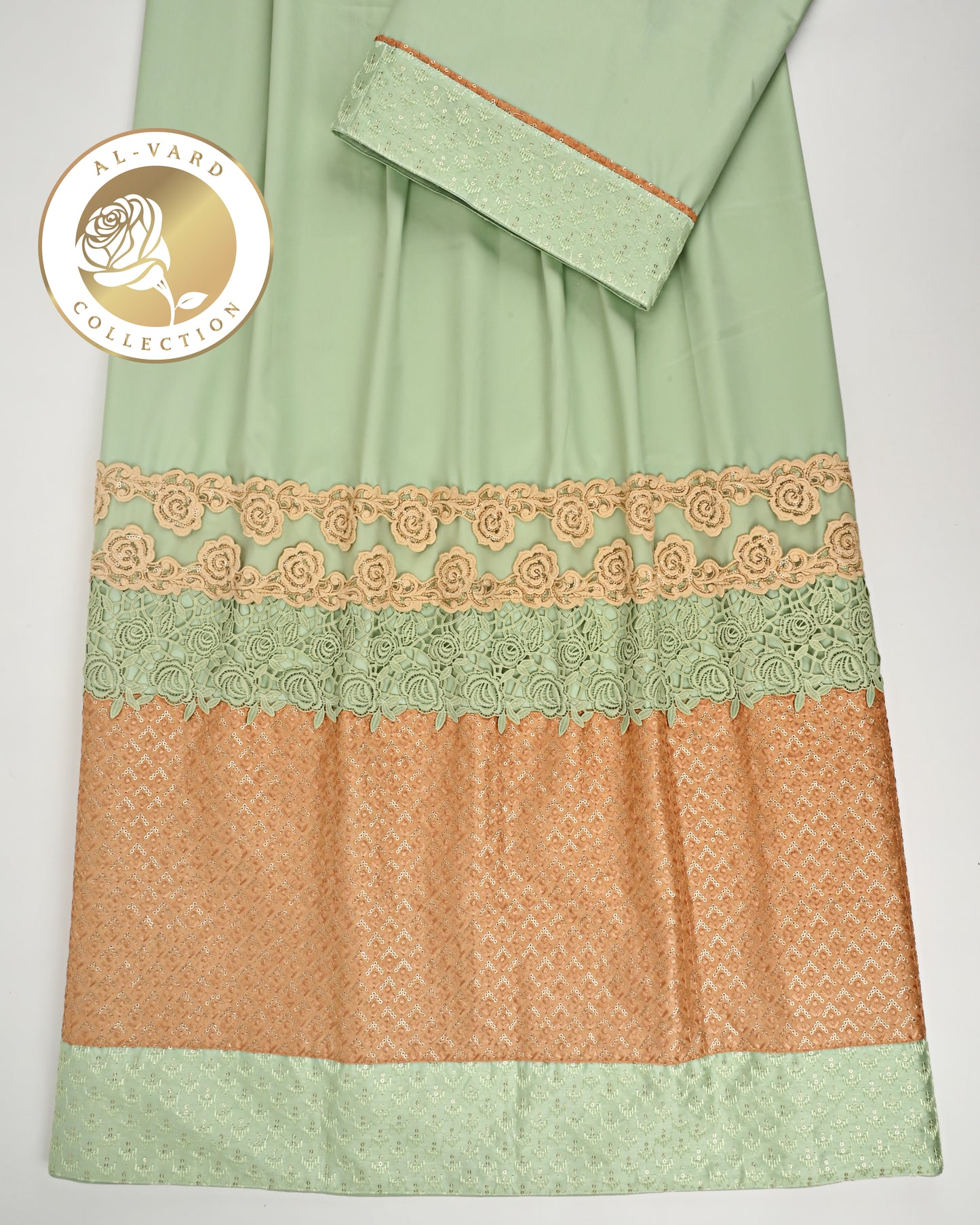 Pistachio Rida With Heavy Look Panel & Smart Floral Lacing