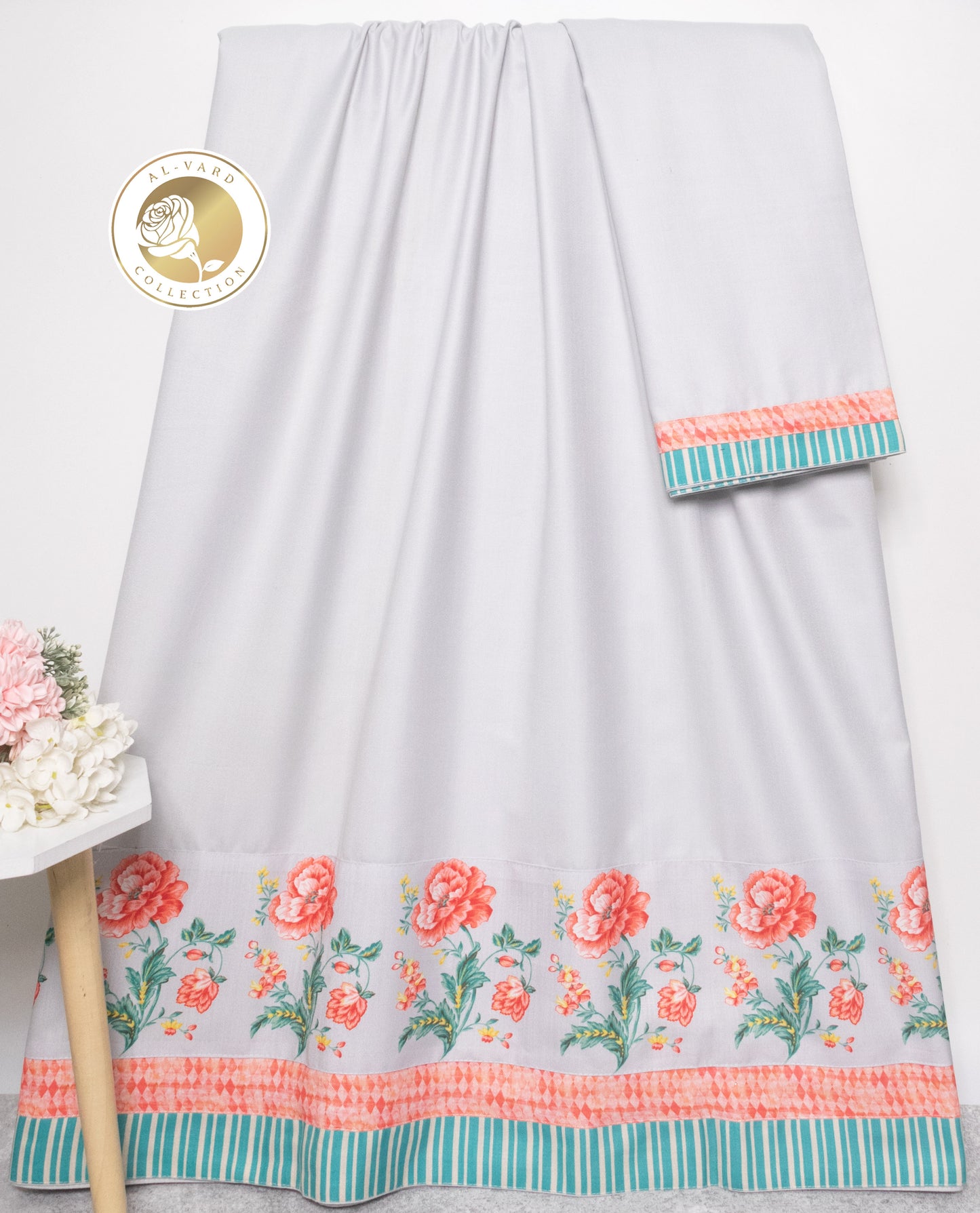 Tan Ohbat Rida With Smart Floral Panel