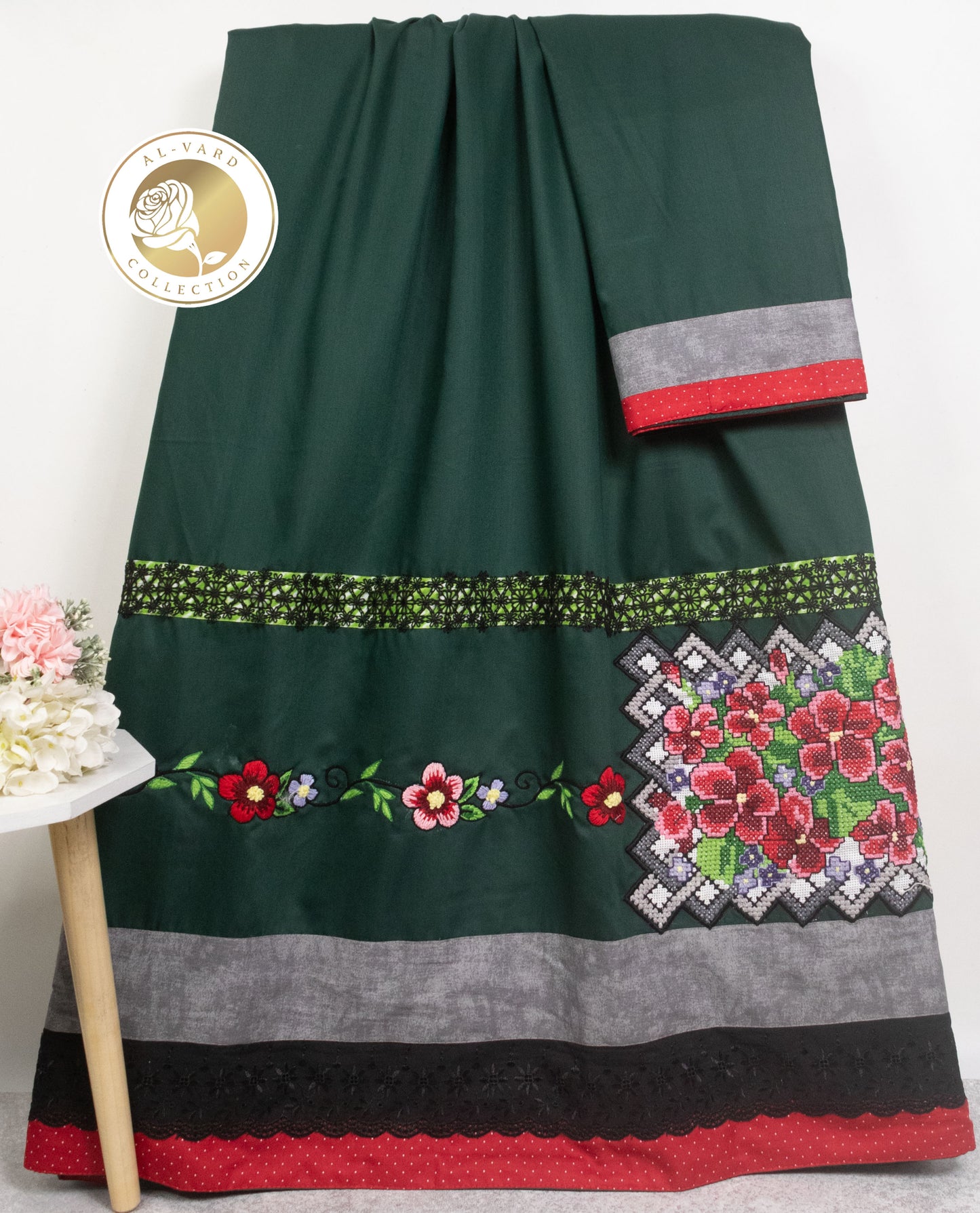 Dark Green Rida With Smart Rida & Crosscet Work & Embroidery Work