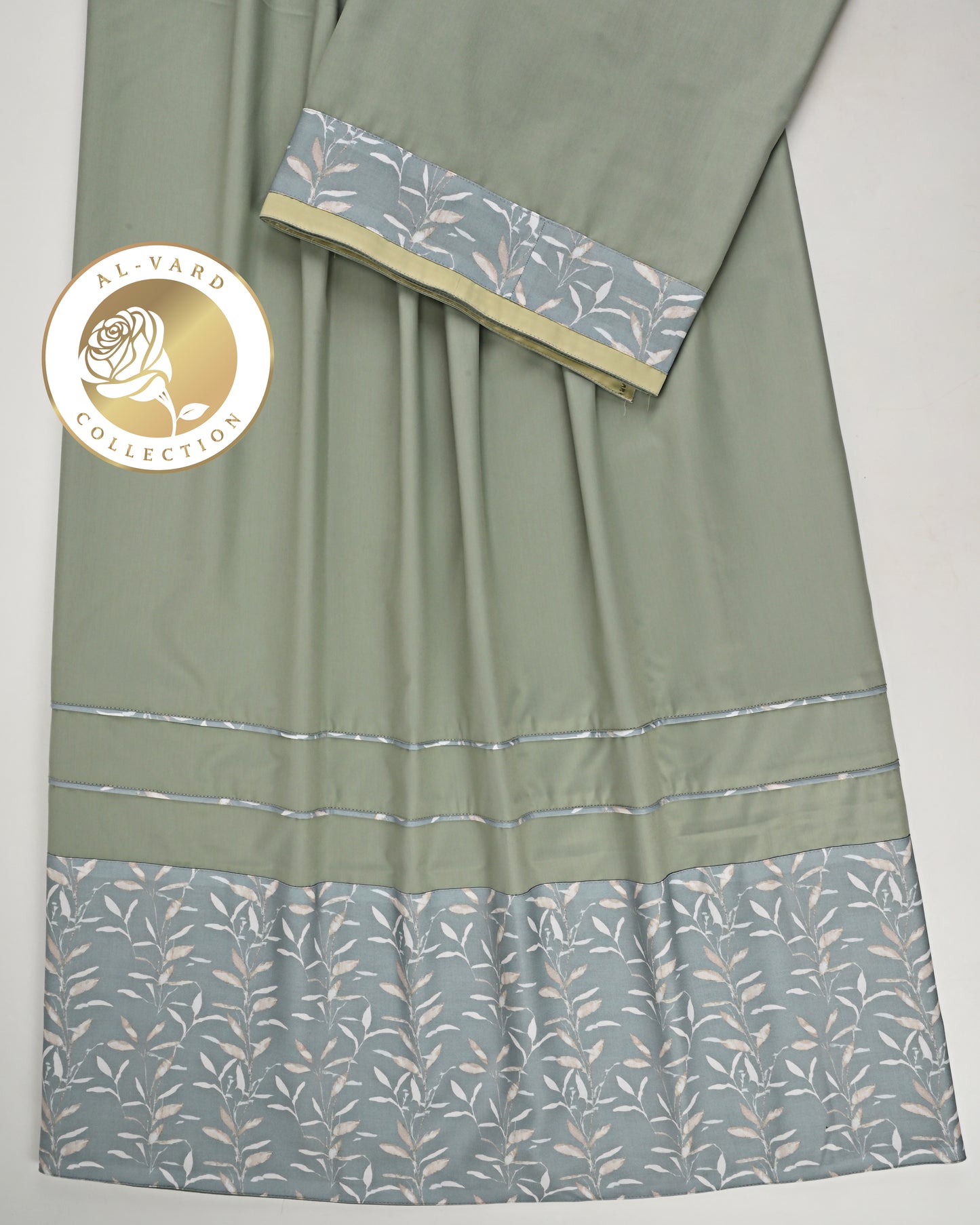 Sage Green Rida With Smart Grey Printed Panel & Pipin