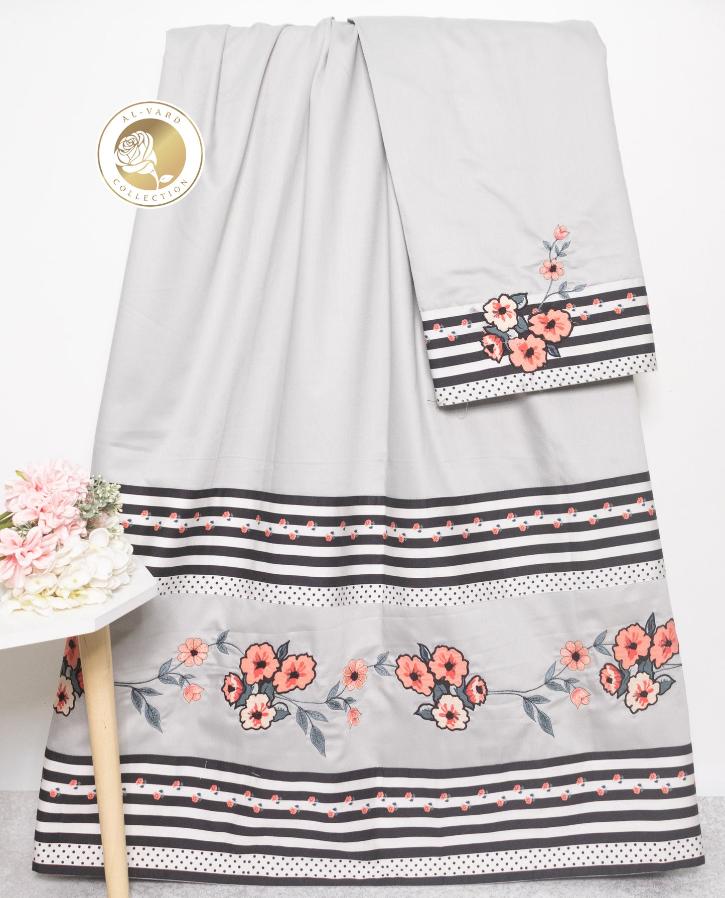 Light Grey Rida With Smart B&W Panel & Floral Embroidery Work
