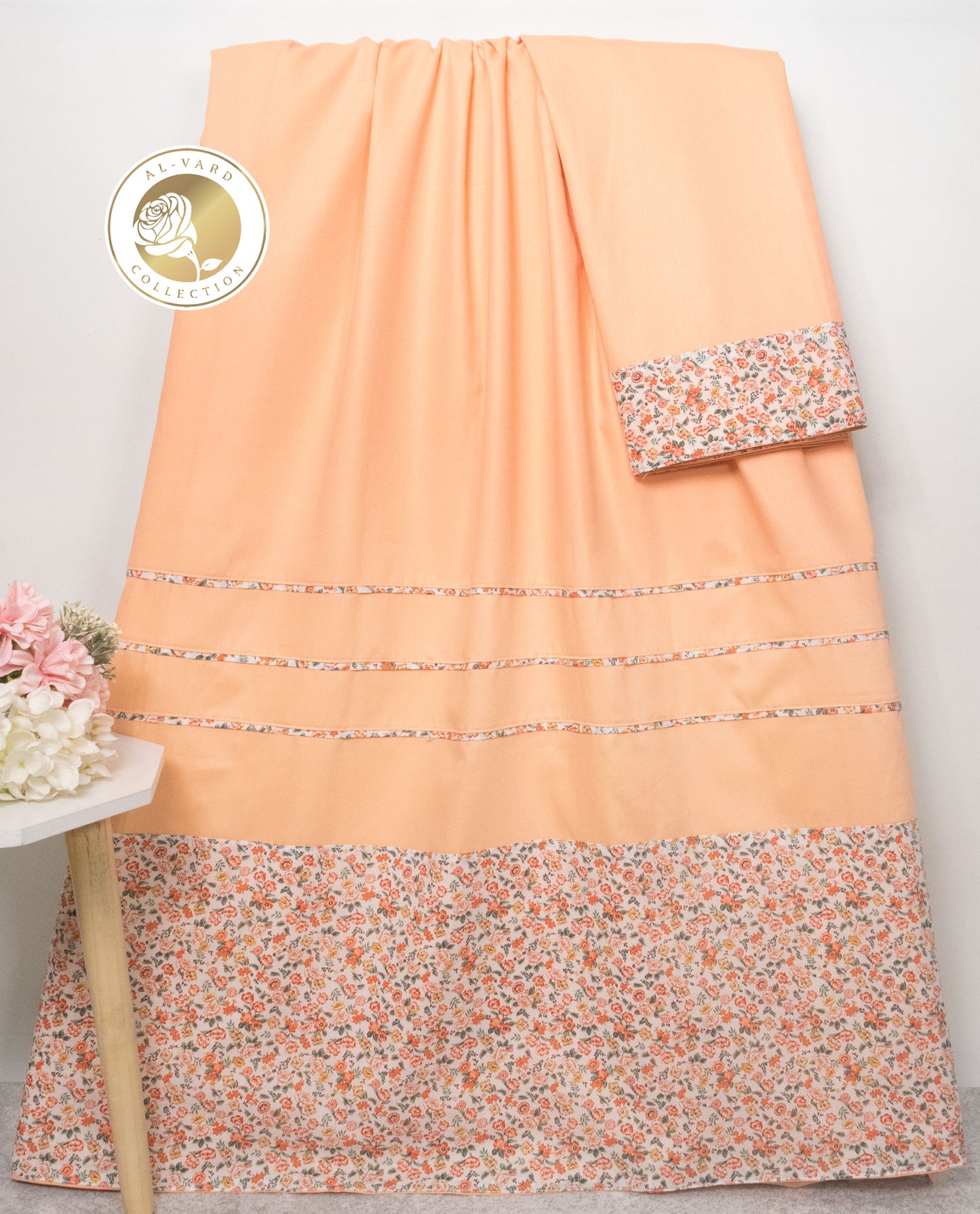 Peach Rida With Smart Floral Print Panel & Pipin