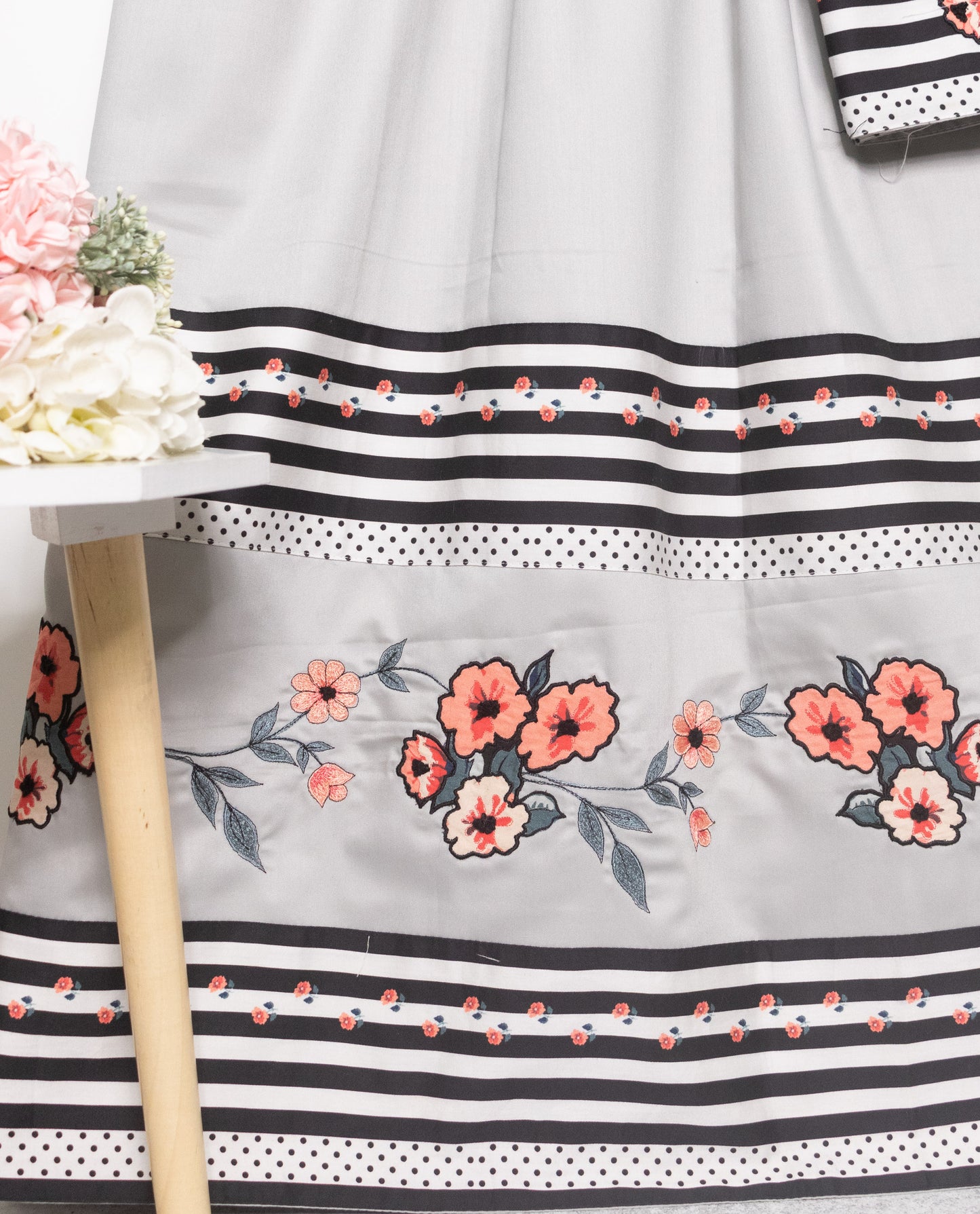 Light Grey Rida With Smart B&W Panel & Floral Embroidery Work