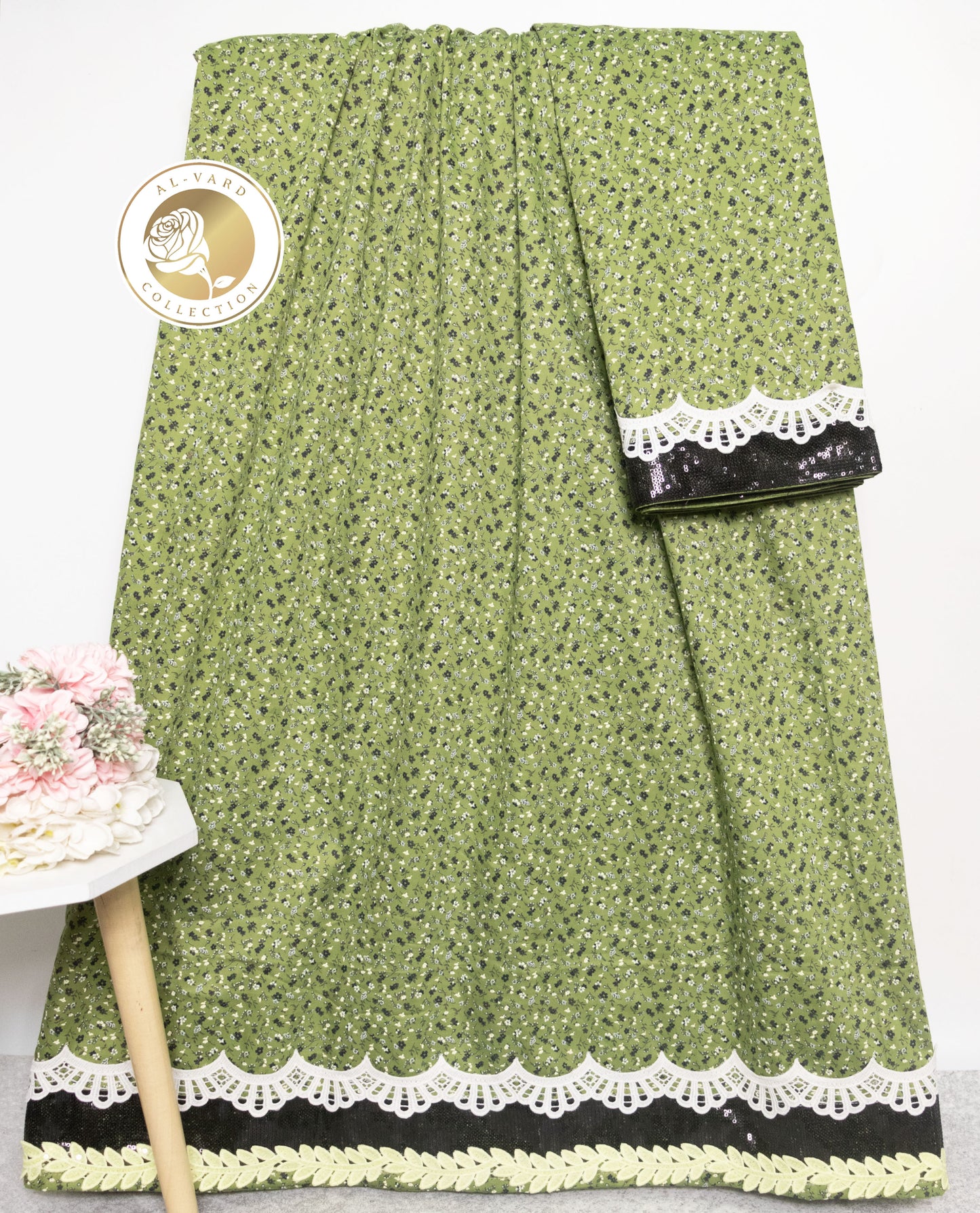 Dark Green Floral Print Rida With Smart Lace