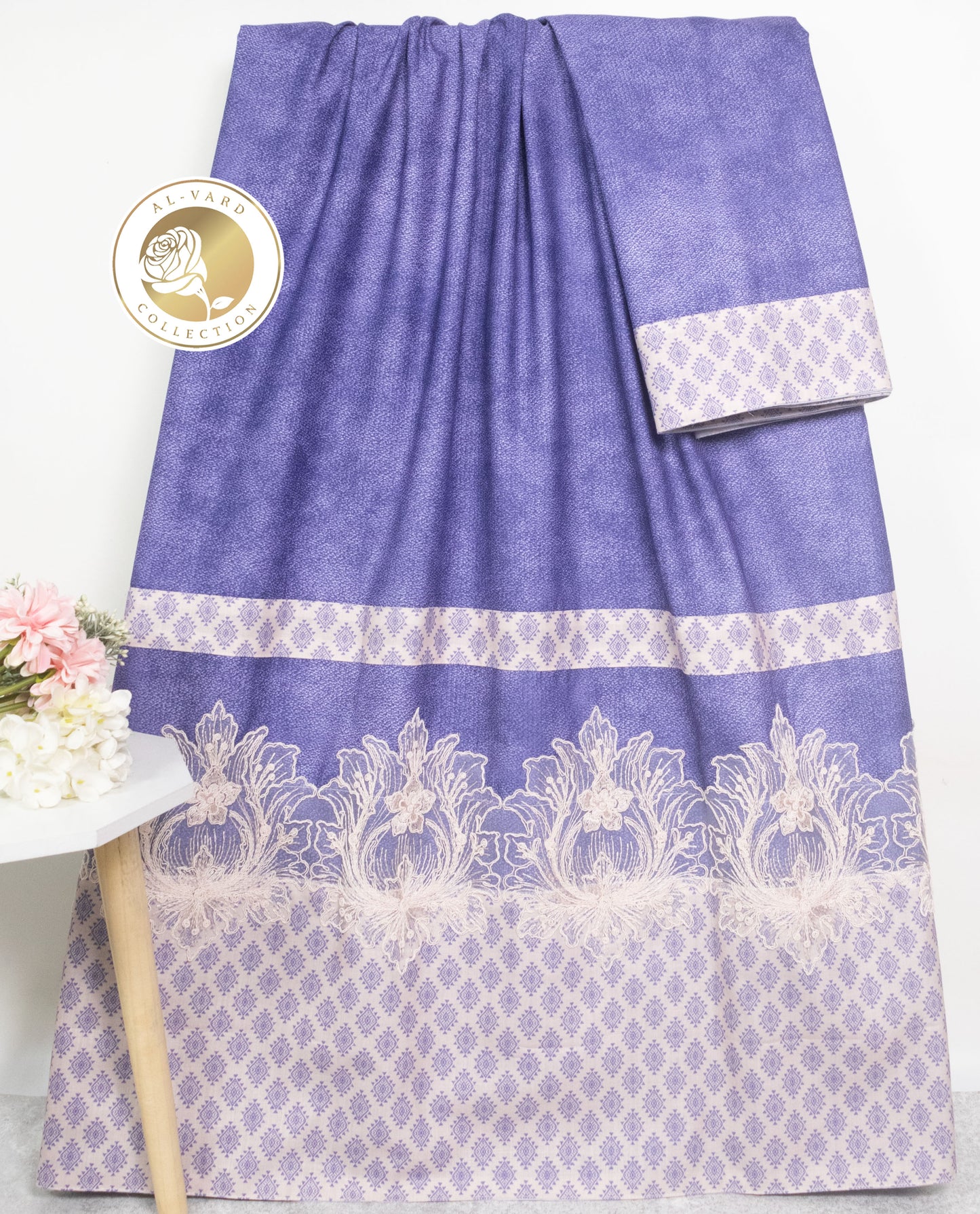 Dark Purple Rida With Smart Design Panel & Heavy Look Lace
