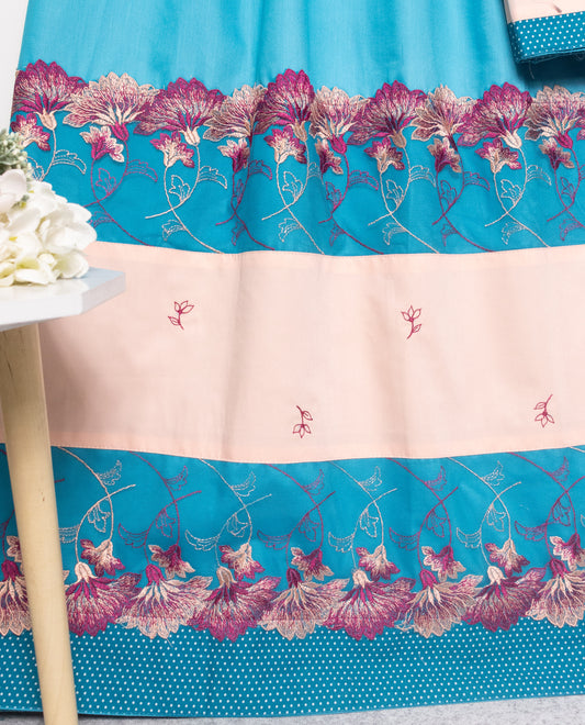 Turquiose Blue Rida With Smart Beige Panel & Floral Lace