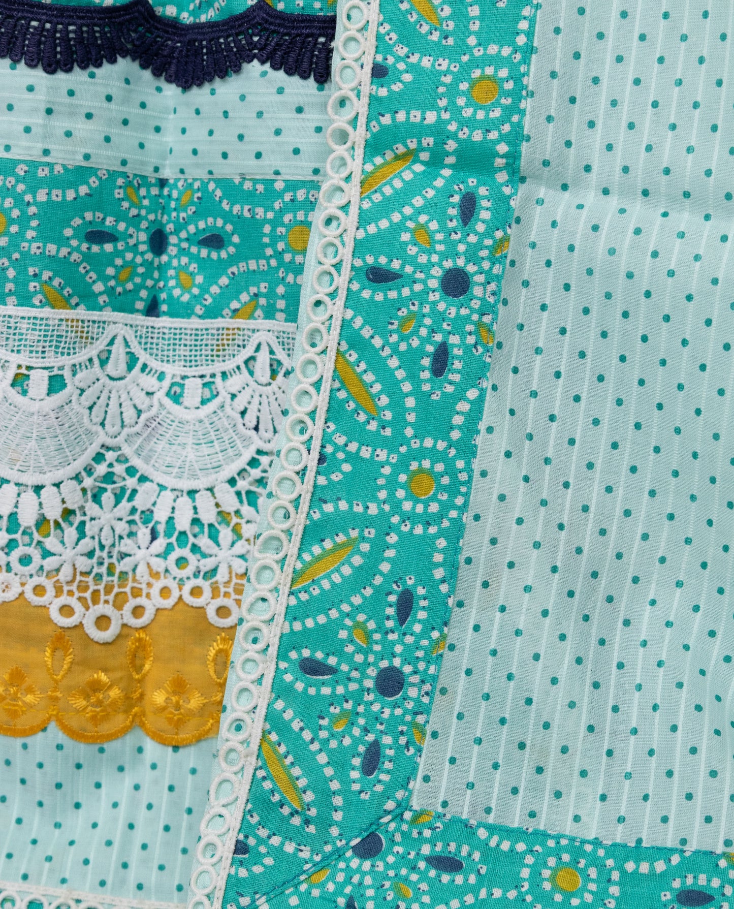 Rama Green Batik Jodi With Smart Laces Panel & Dupatta With Batik Border