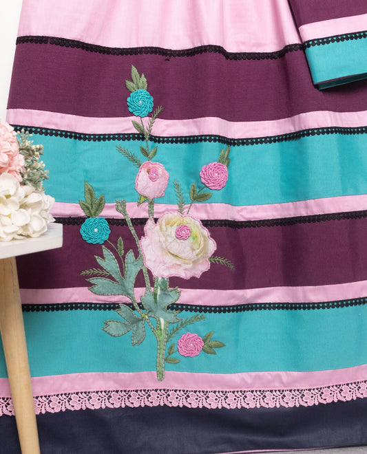 Candy Pink Rida With Smart Dark Block Pattern & Floral Applique Work