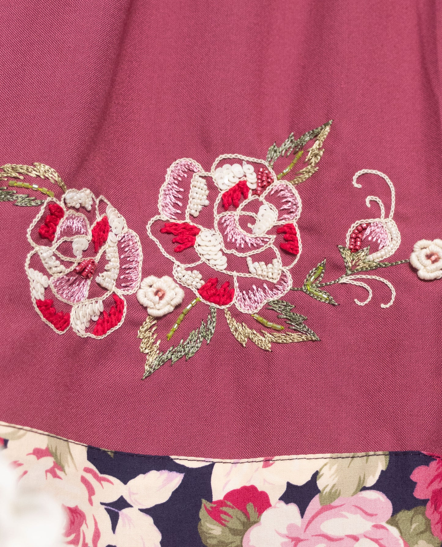 Dark Pink Rida With Floral Panel & Floral Embroidery Work