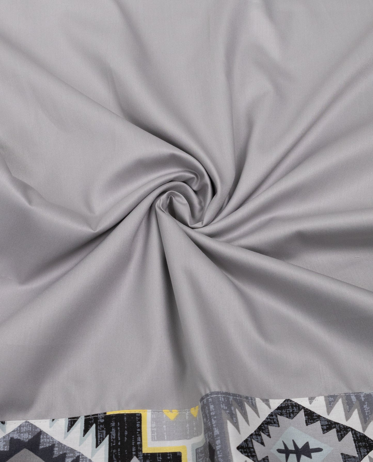 Light Grey Rida With Smart Geometric Design Panel