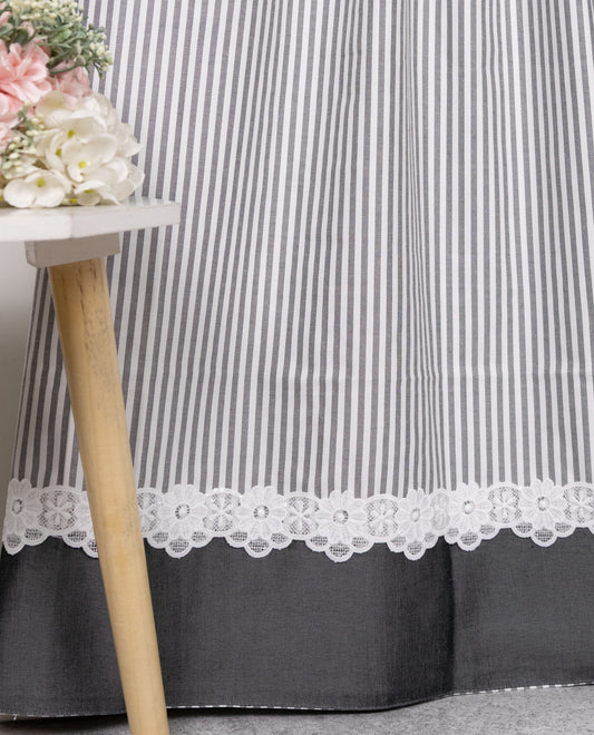 White Grey Lining Rida With Dark Grey Panel & Small Floral Lace