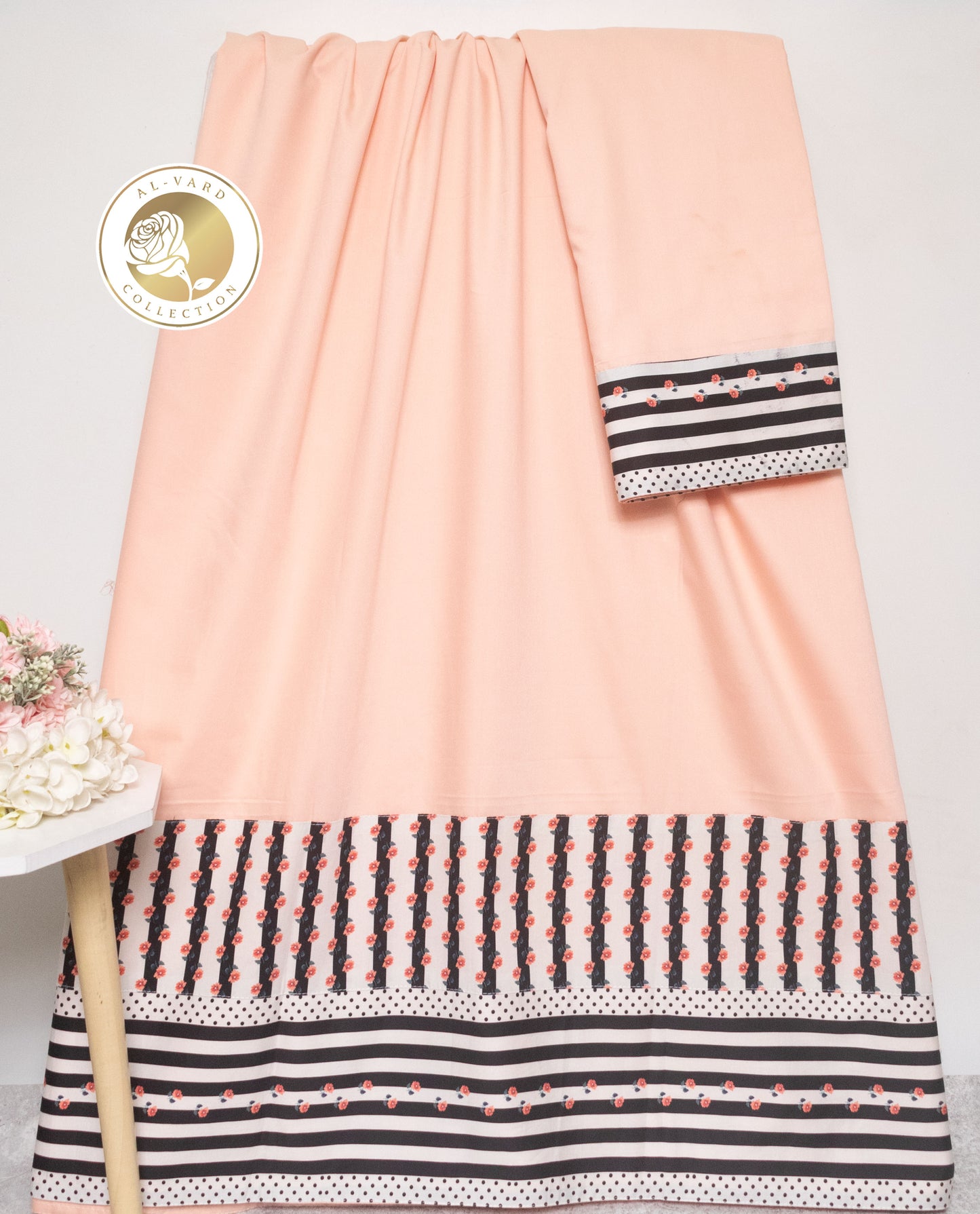 Peach Rida With Smart Black Printed Panel