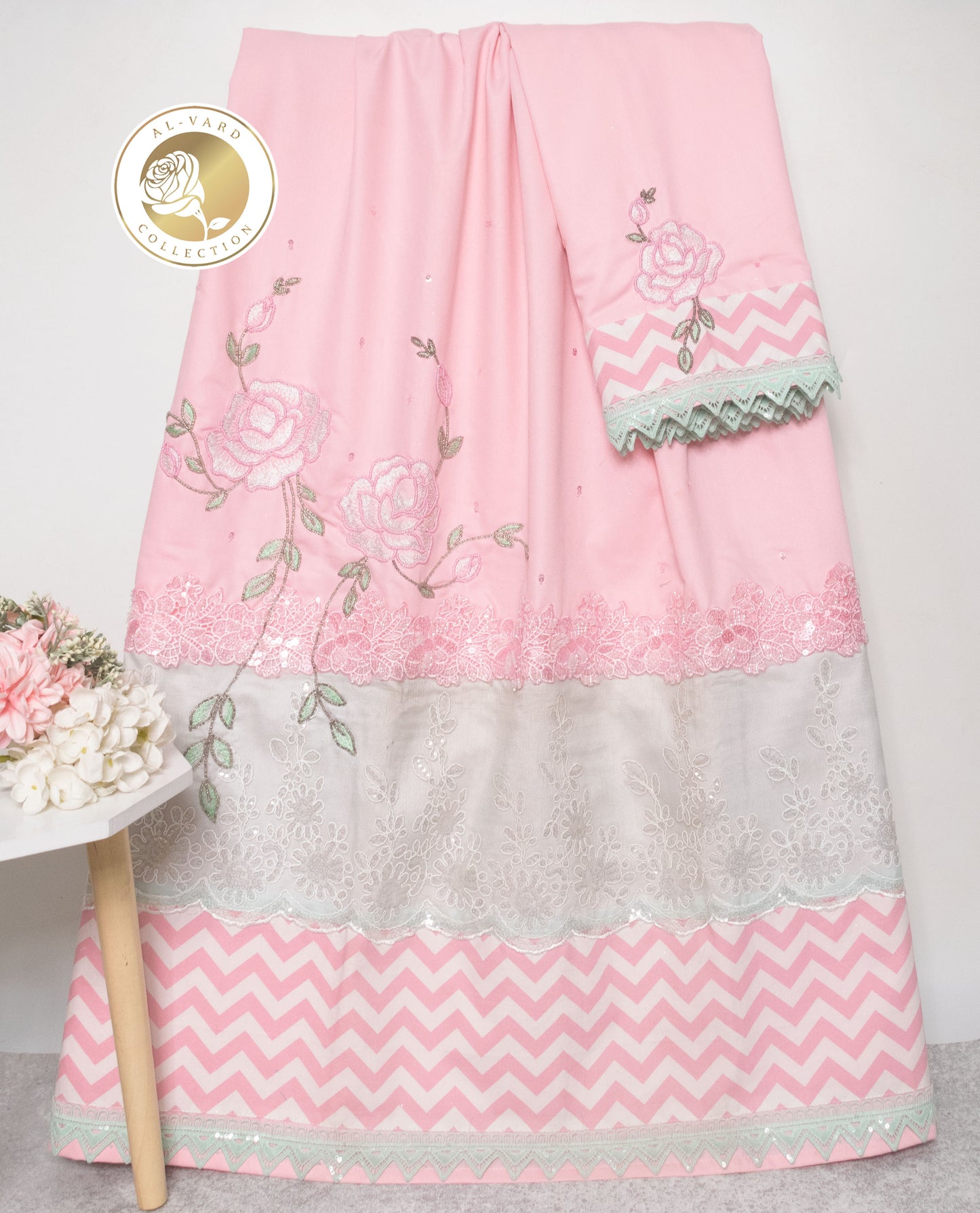 Baby Pink Rida With Chevron Panel Smart Sequence Lacing & Beautifu Floral Work