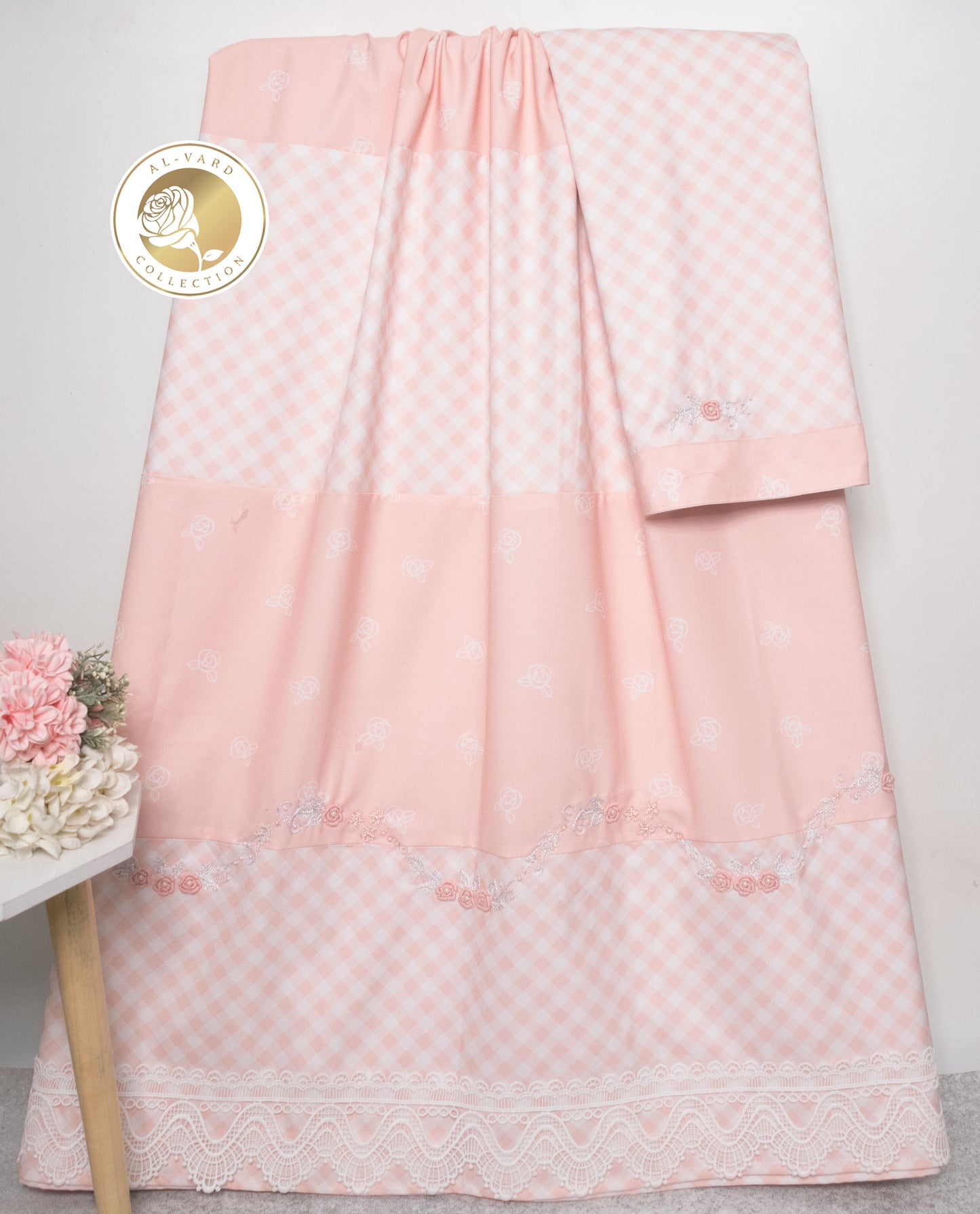 Peach White Checks Rida With Smart Floral Work & Panel Lace