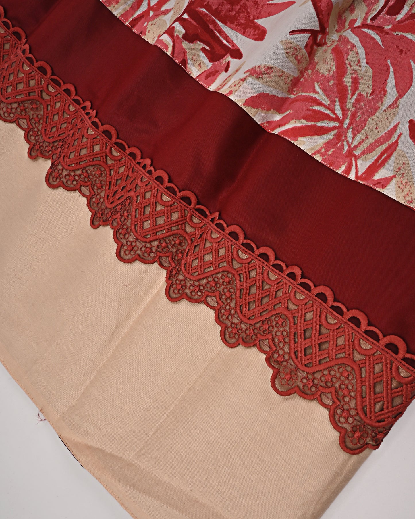 Barn Red Rida With Smart Floral Panel & Smart Lace