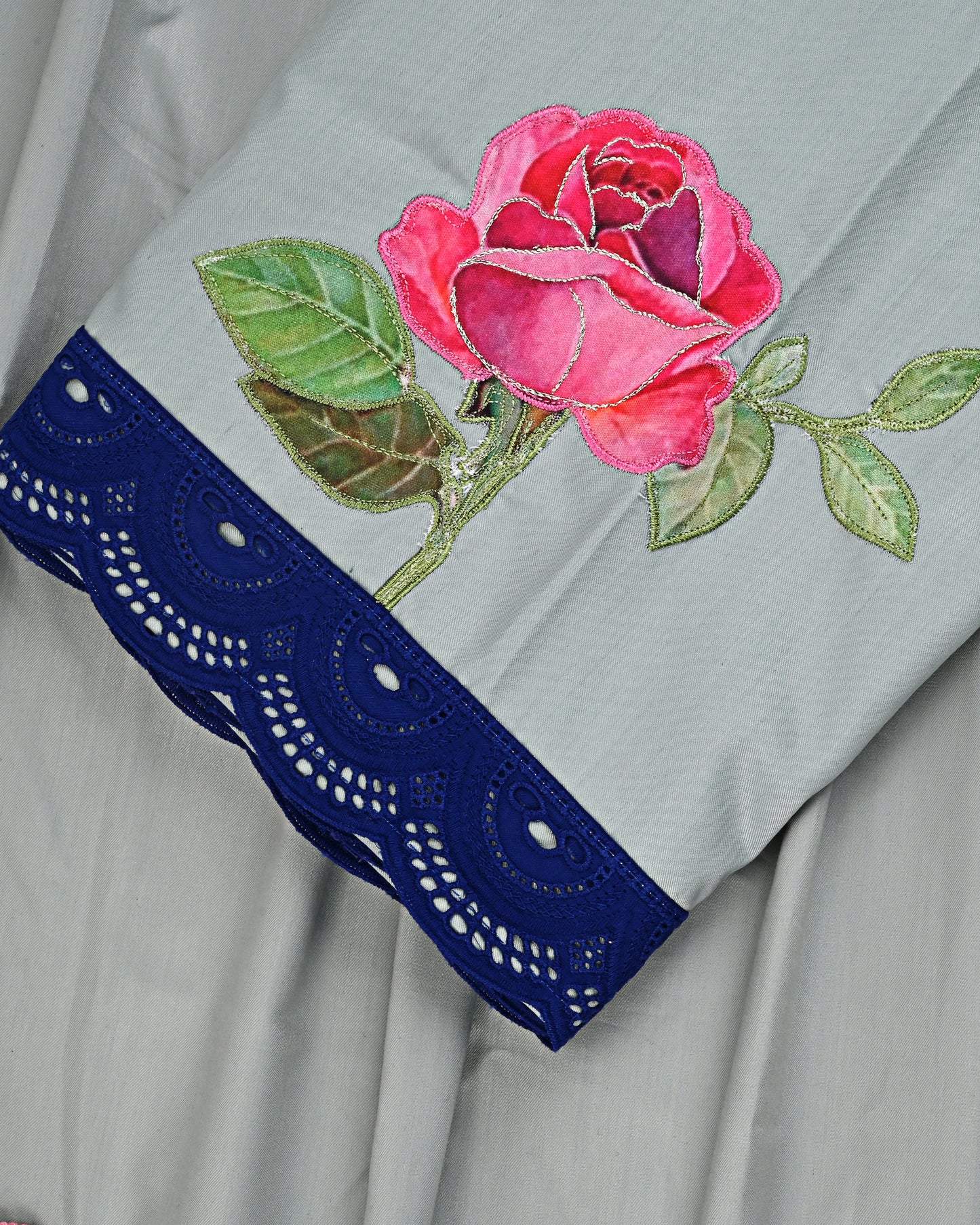Light Grey Rida With Smart Lace & Smart Rose Applique Work