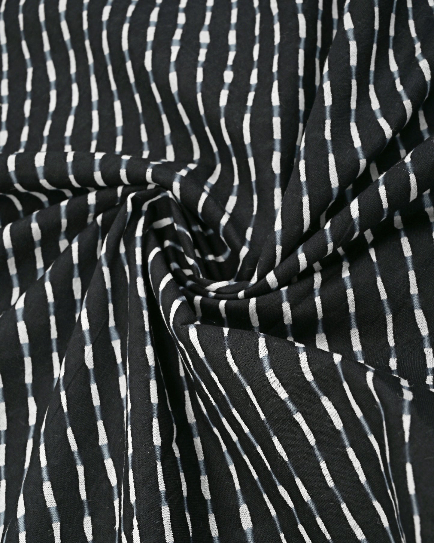 Black & White Print Rida With Smart Batik Panel & Smart Dark Lace