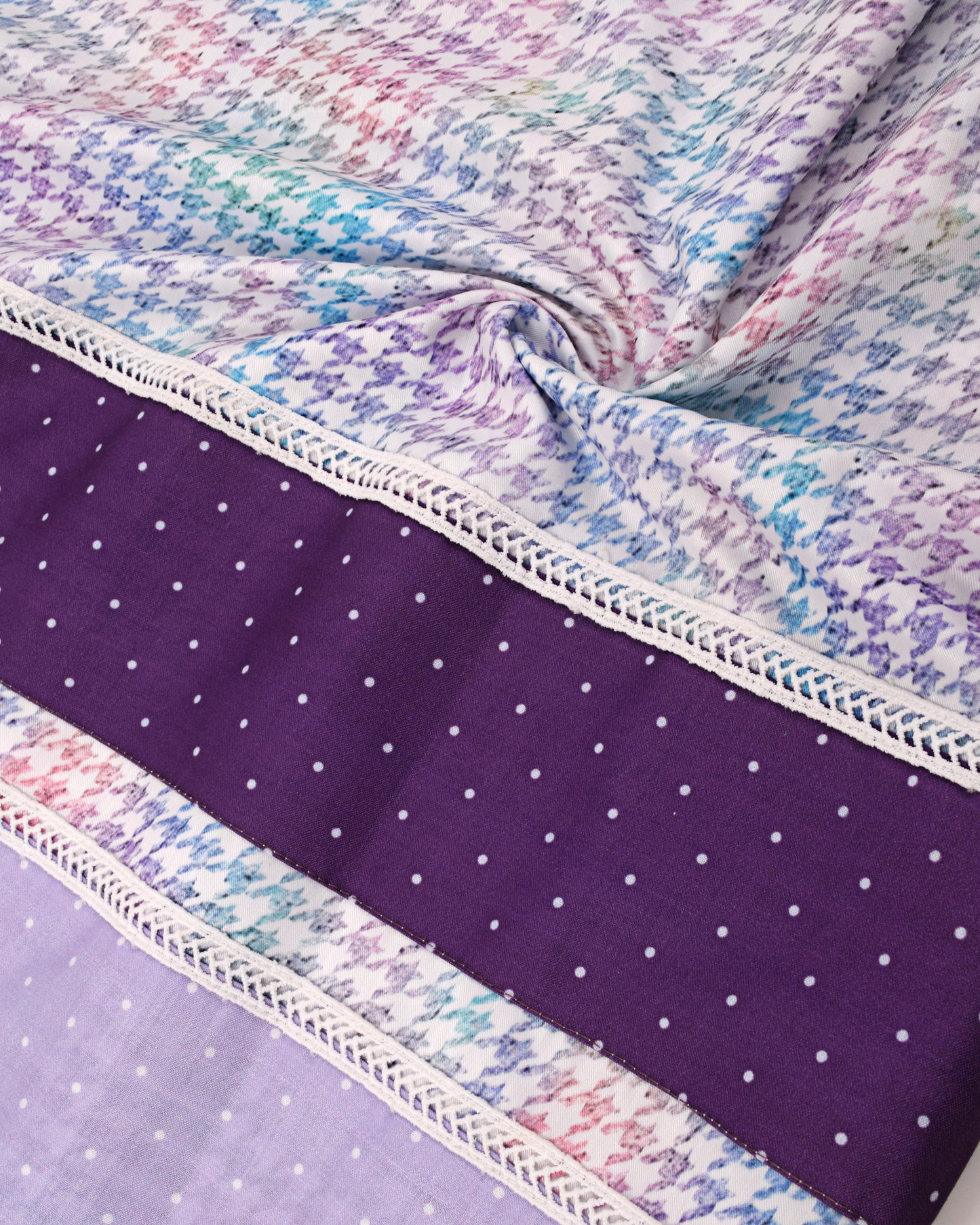 MultiColor Printed Rida With Colorful Panel Pattern & Lace