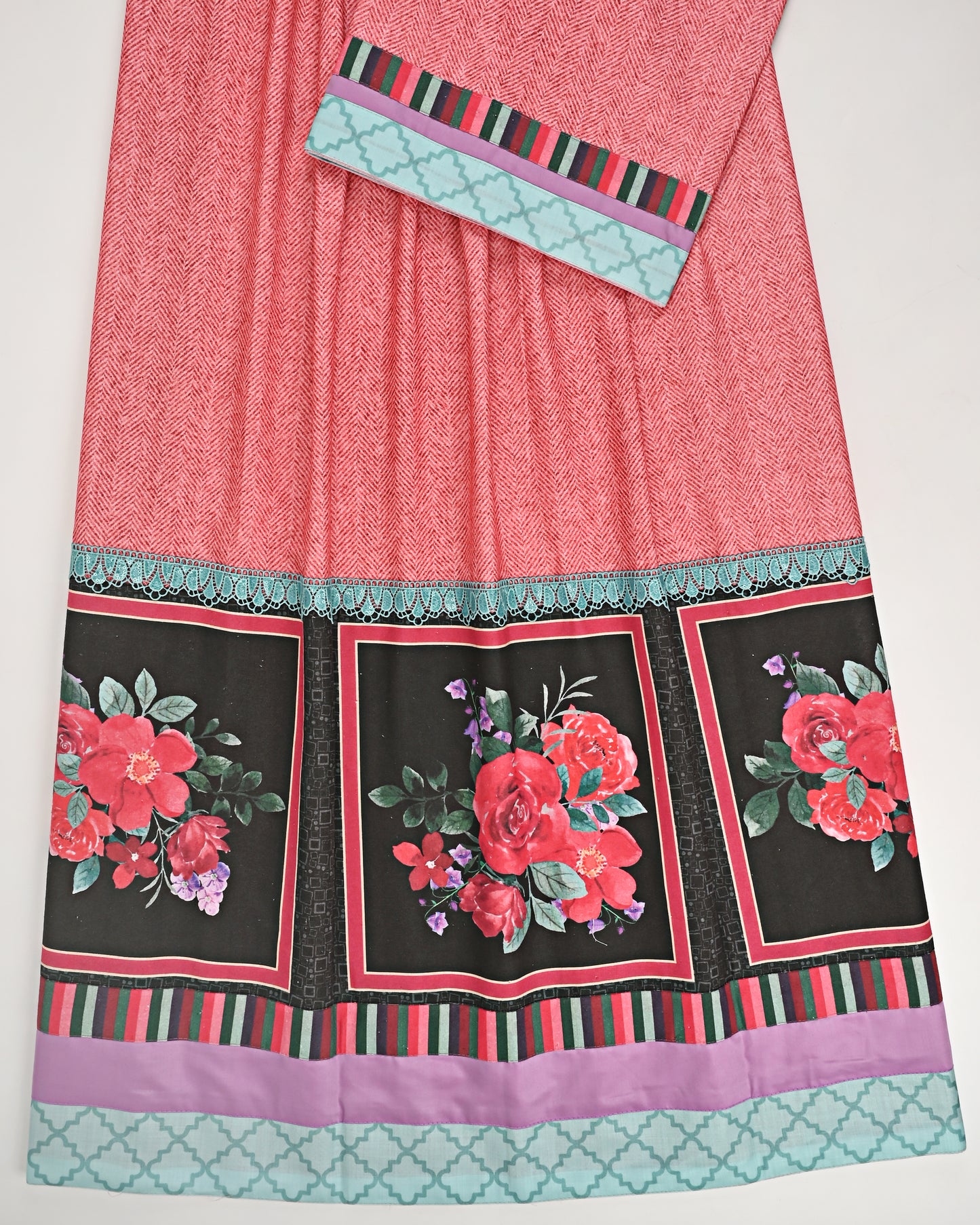 Cranberry Rida With Smart Floral Panel & Smart Look