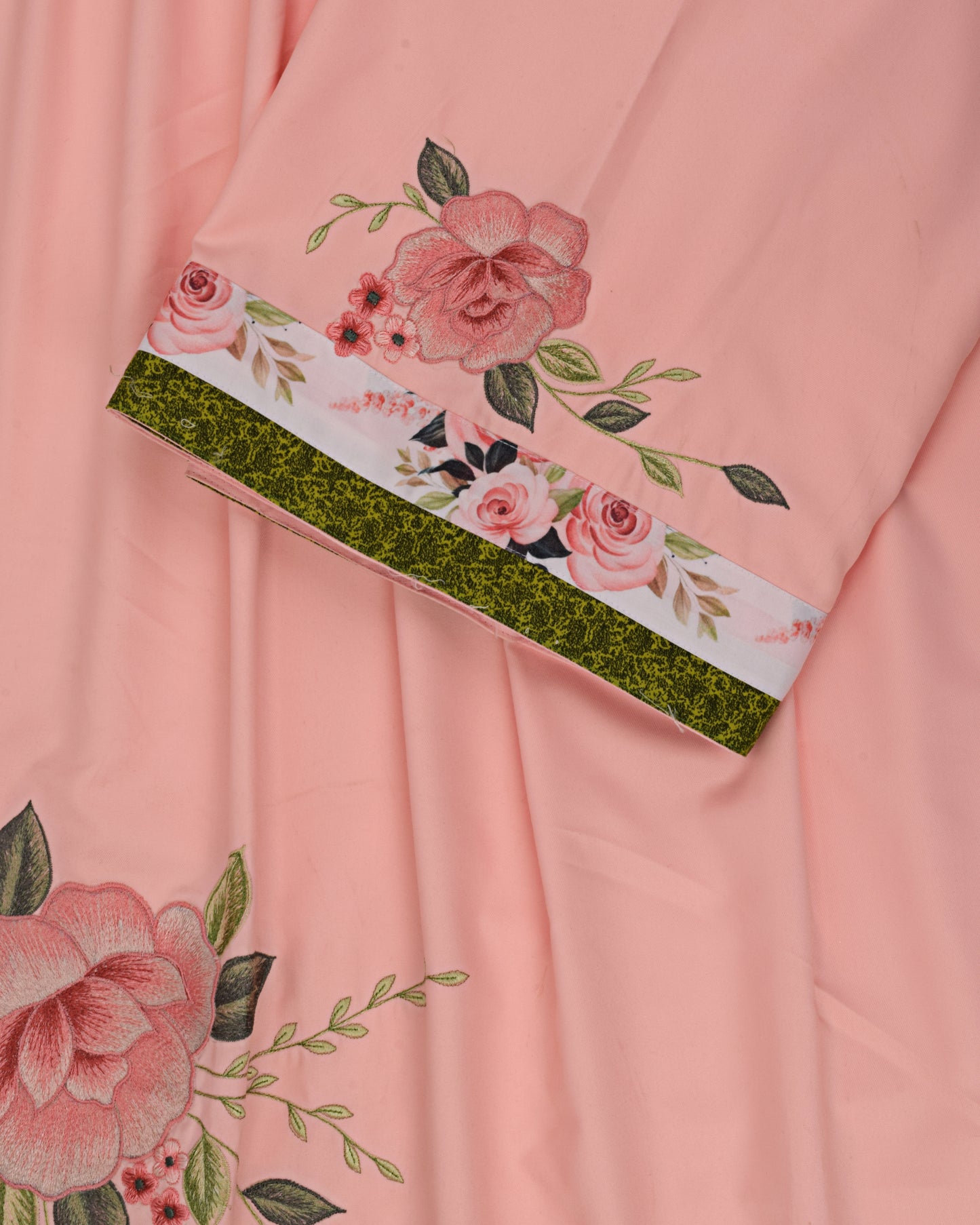 Peach Rida With Smart Floral Panel Lace & Floral Applique Work