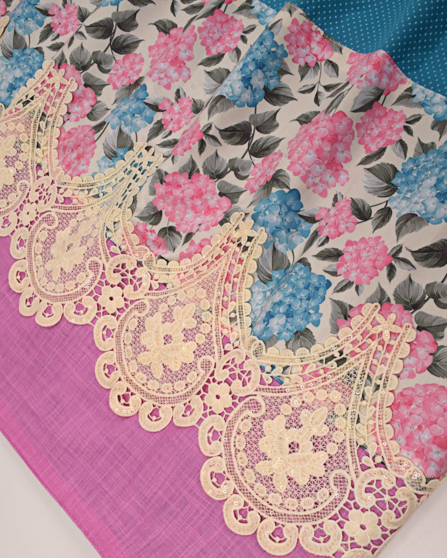 Turquoise Blue Rida With Smart Floral Panel & Beautiful Lace