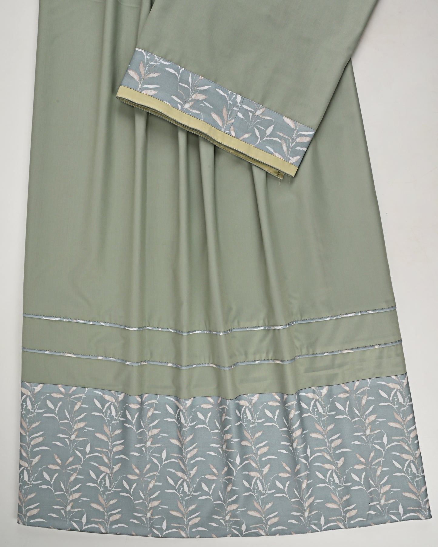 Sage Green Rida With Smart Grey Printed Panel & Pipin