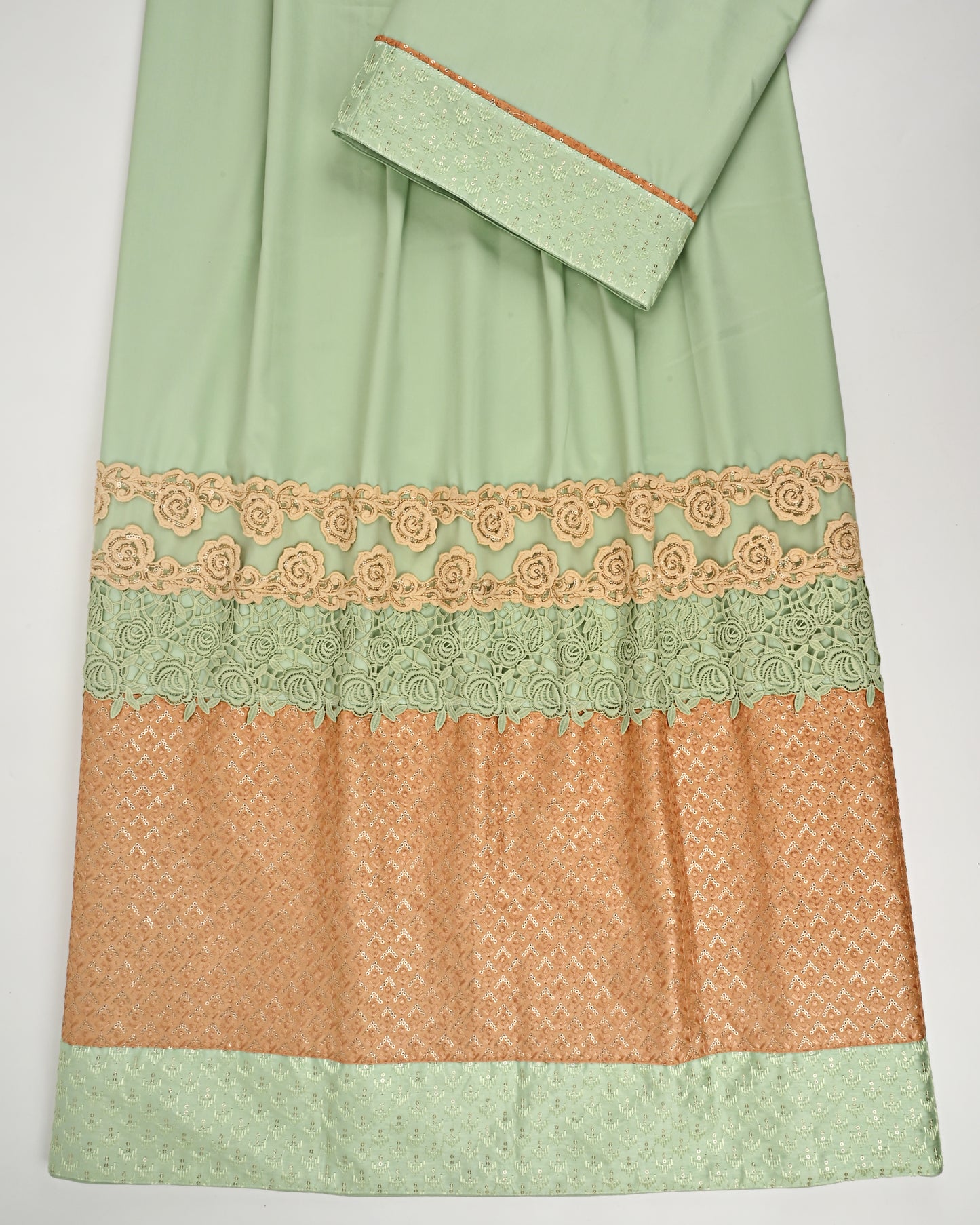 Pistachio Rida With Heavy Look Panel & Smart Floral Lacing