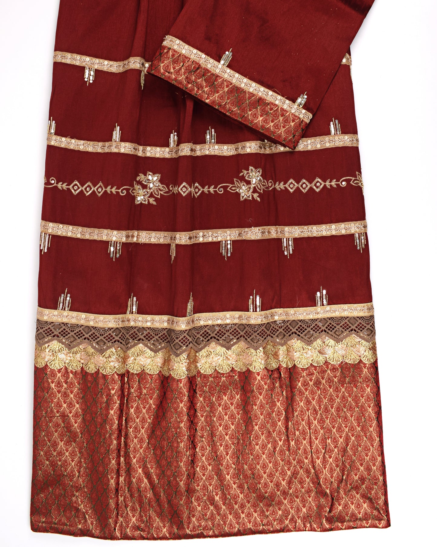 Dark Red Rida With Golden Aari All Over Border & Heavy Panel