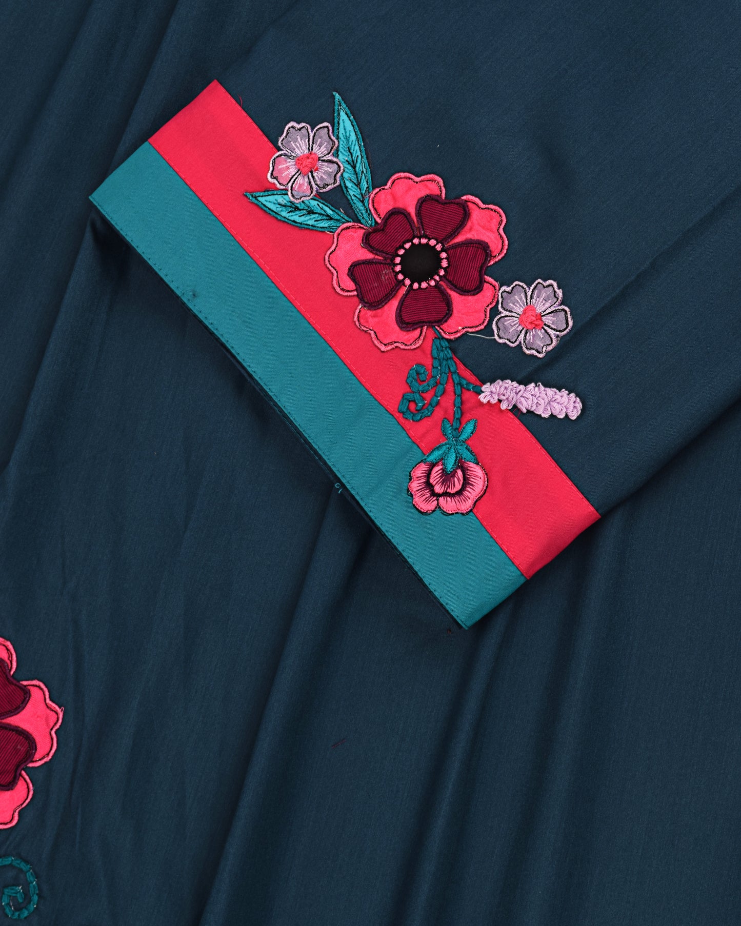 Dark Green Rida With Smart Panel & Floral Work On Panel