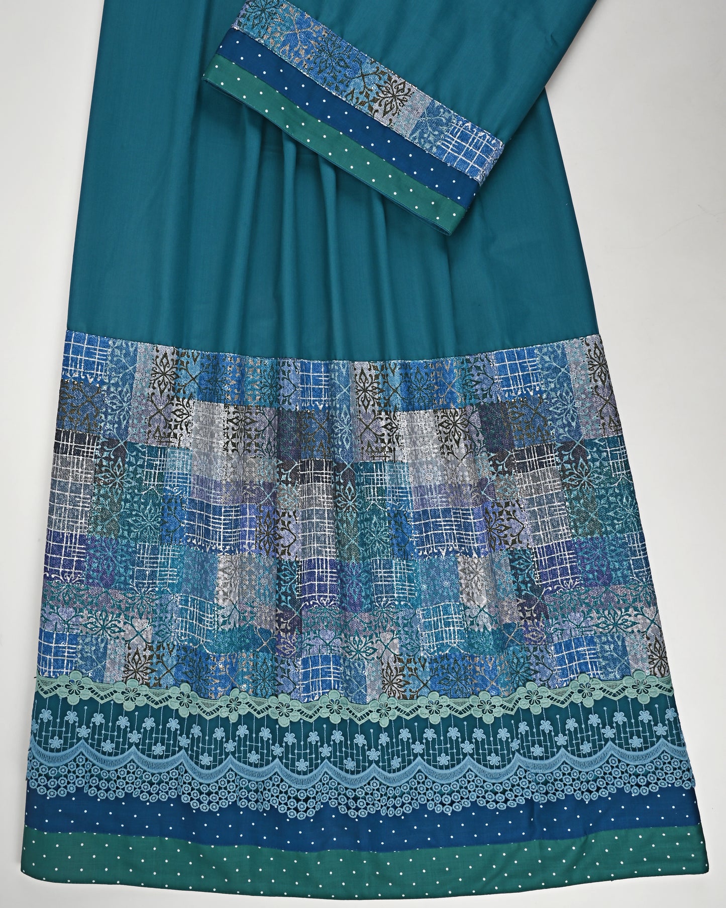 Turquoise Rida With Smart Geometric Design Panel & Smart Dark Lace-1600/-