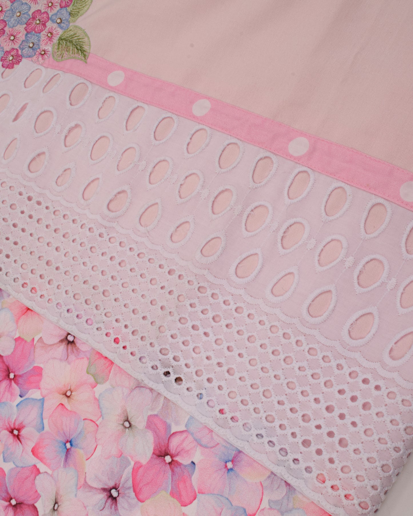 Baby Pink Rida With Floral Panel Hakoba Belt & Floral Embroidery Work