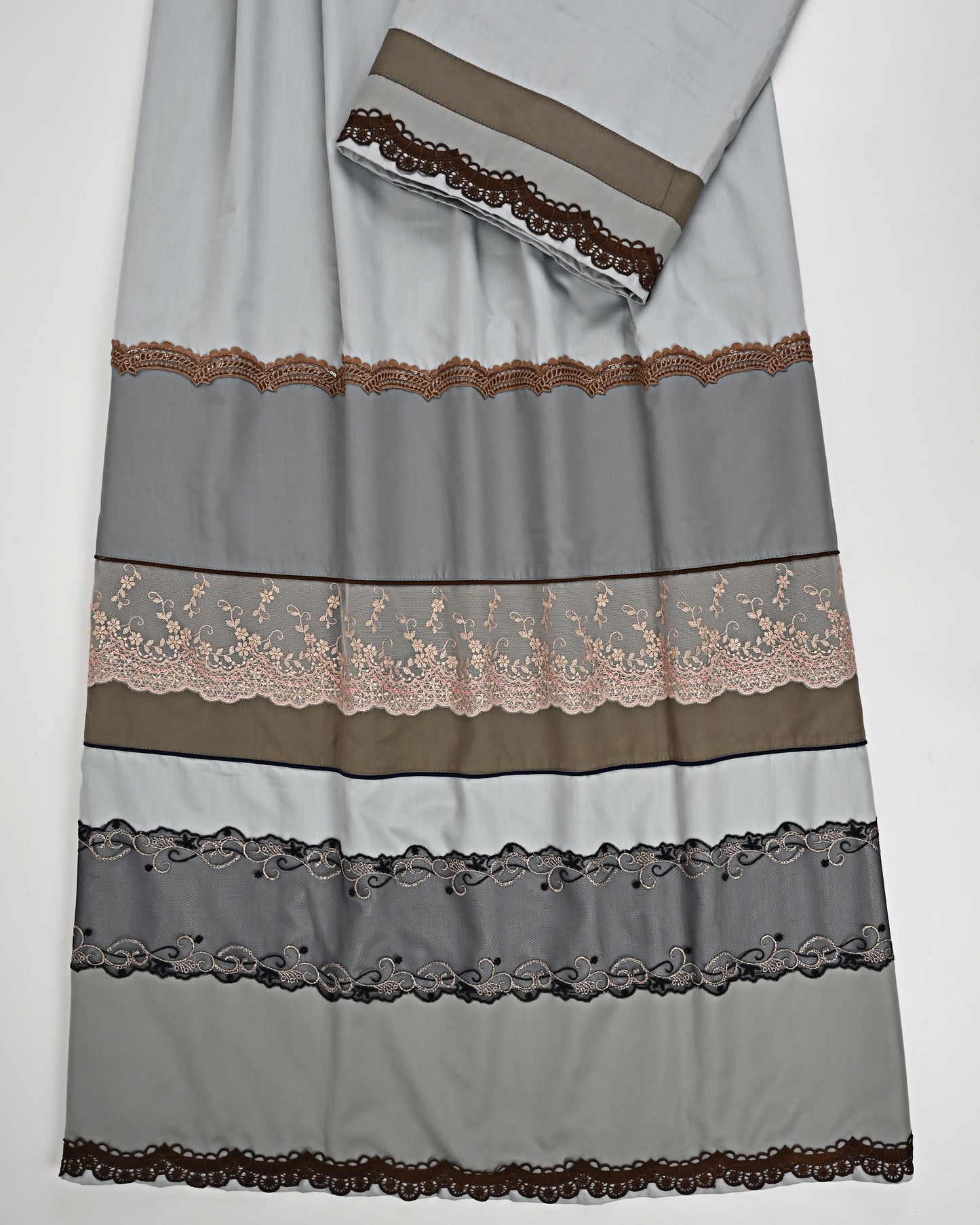 Light Grey With Smart Block Pattern & Smart Lacing