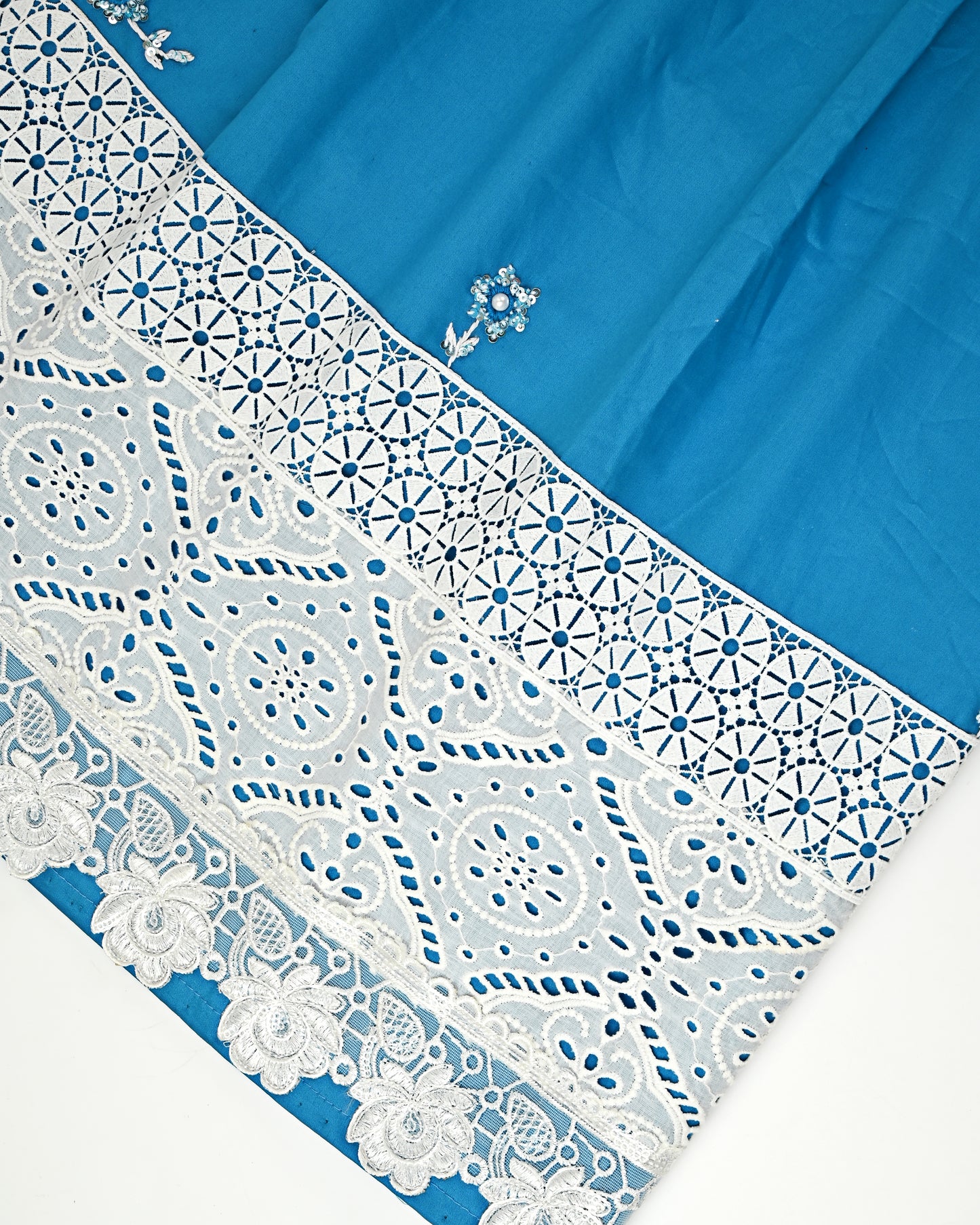 Turquiose Blue Rida With Smart Lace & Heavy Floral Handwork
