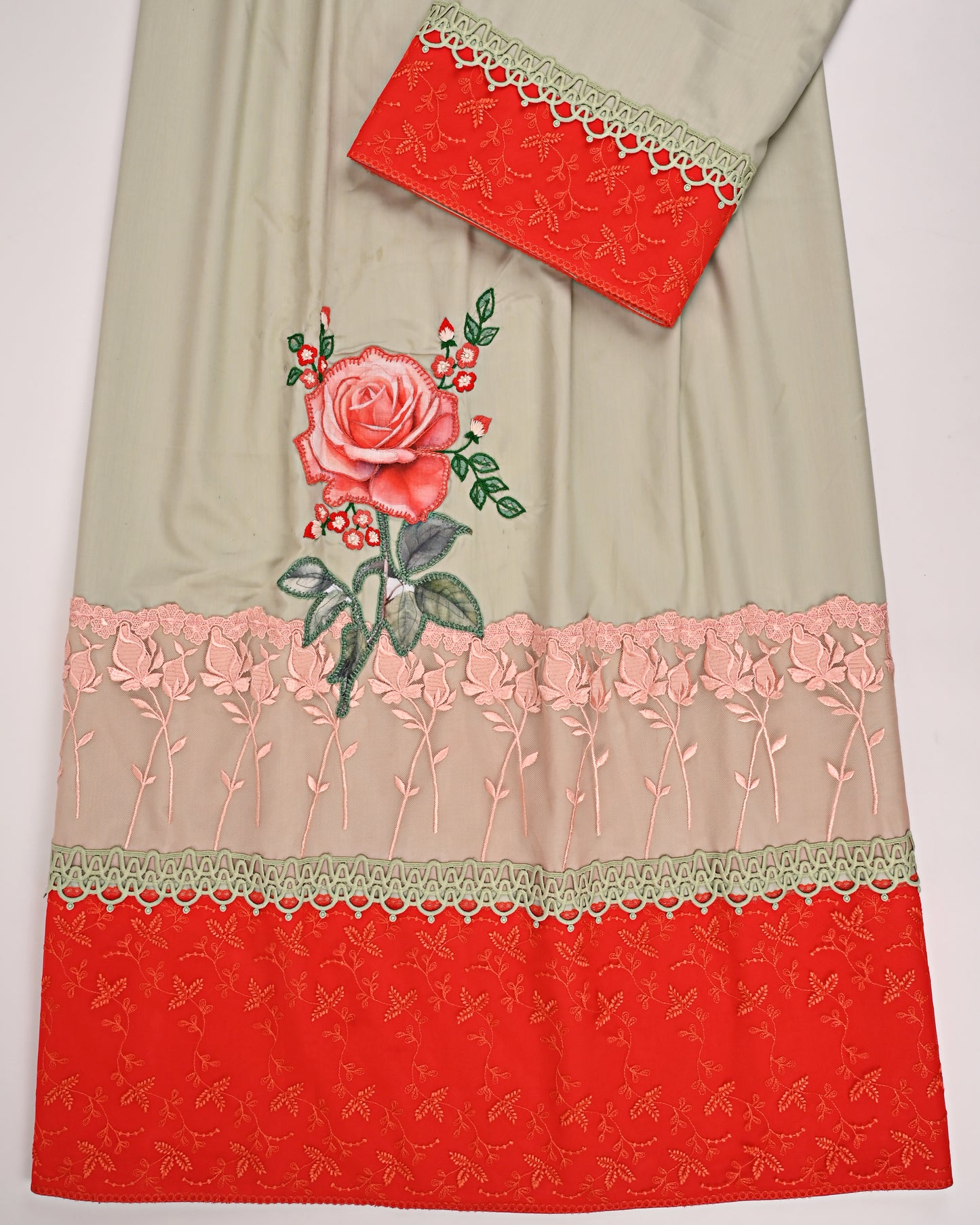 Hazelnut Rida With Smart Red Panel Lace & Rose Applique
