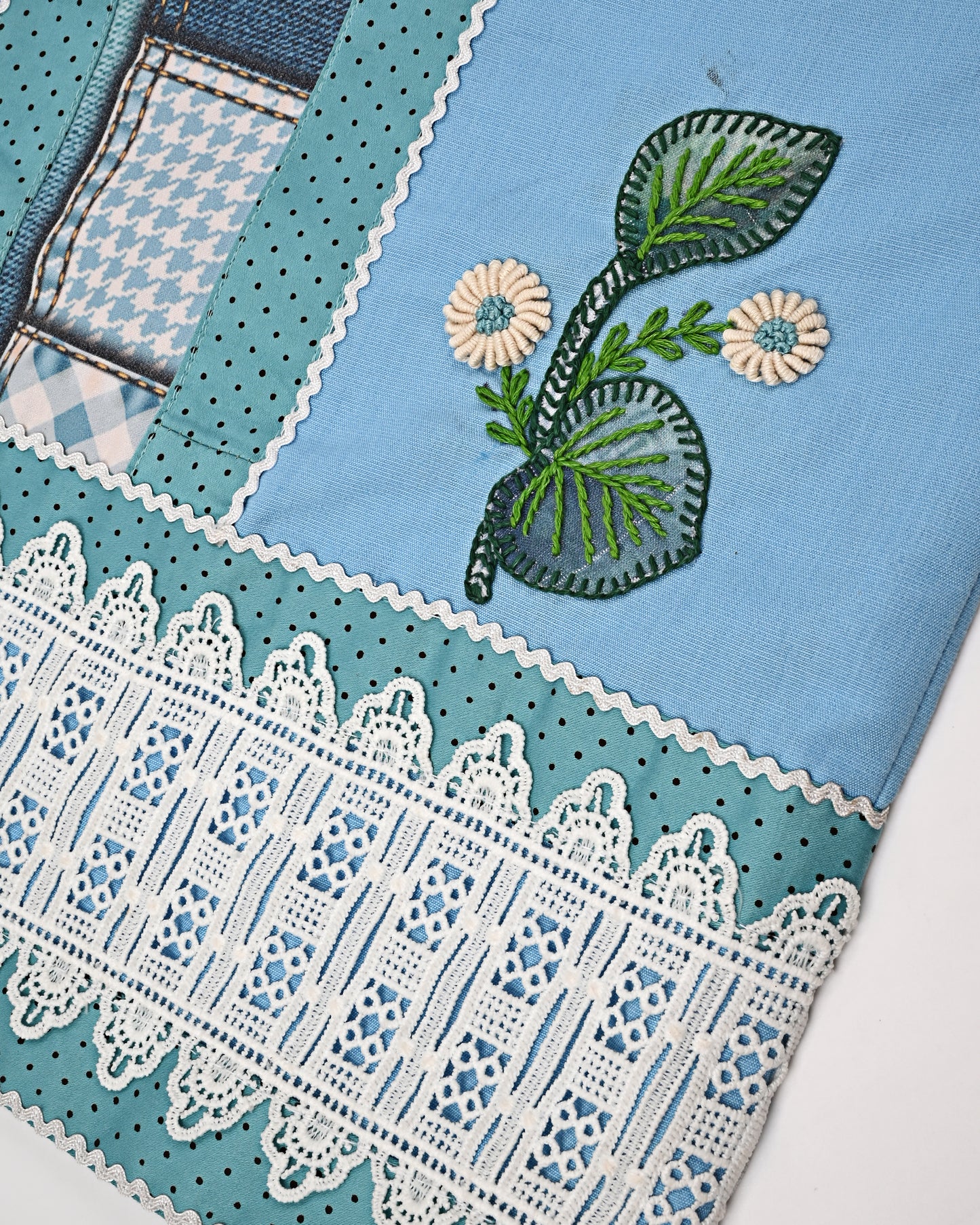 Turquiose Blue With Smart Standing Pattern & Panel