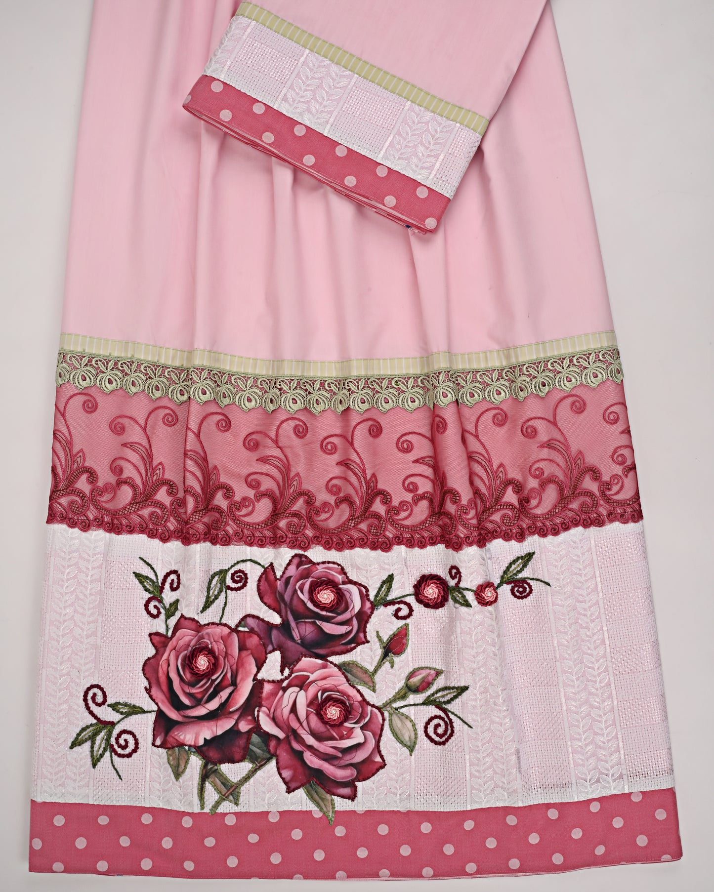 Baby Pink Rida With Smart Lace & Panel With Floral Bunch
