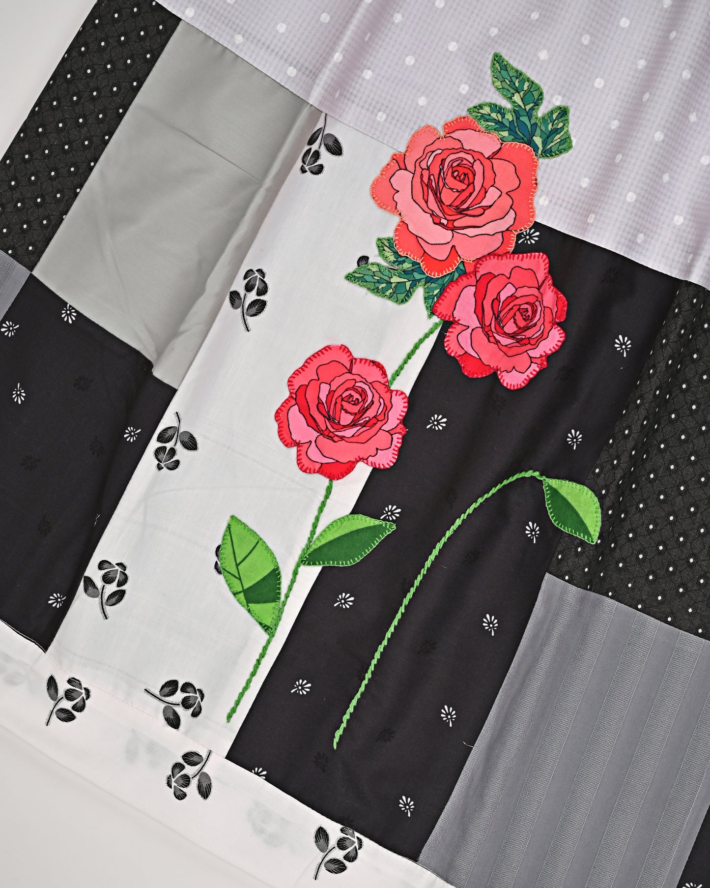 Light Grey White Dots Rida With Smart Fancy Pattern & Floral Applique