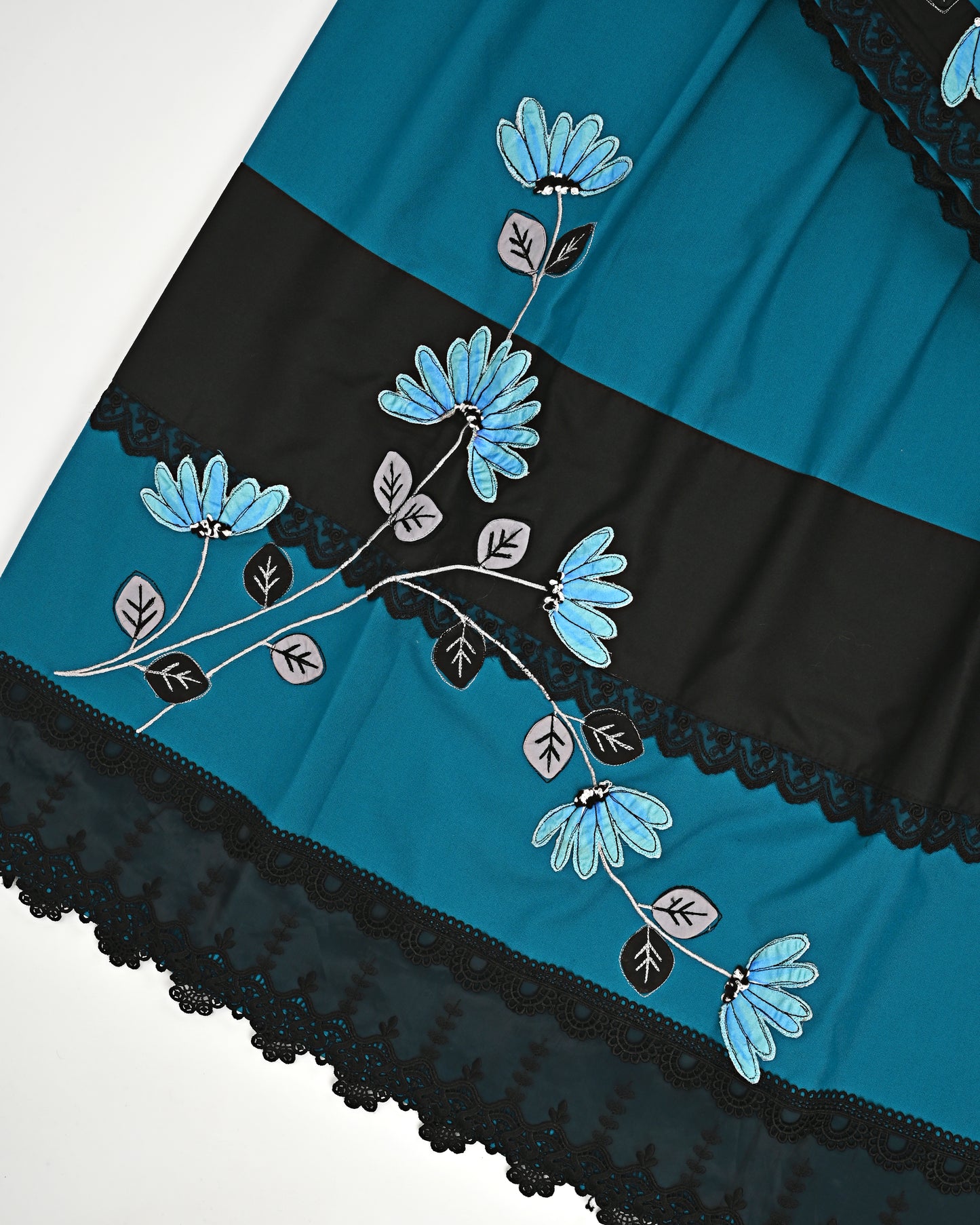 Dark Green Rida With Black Panel Lace & Floral Applique Work