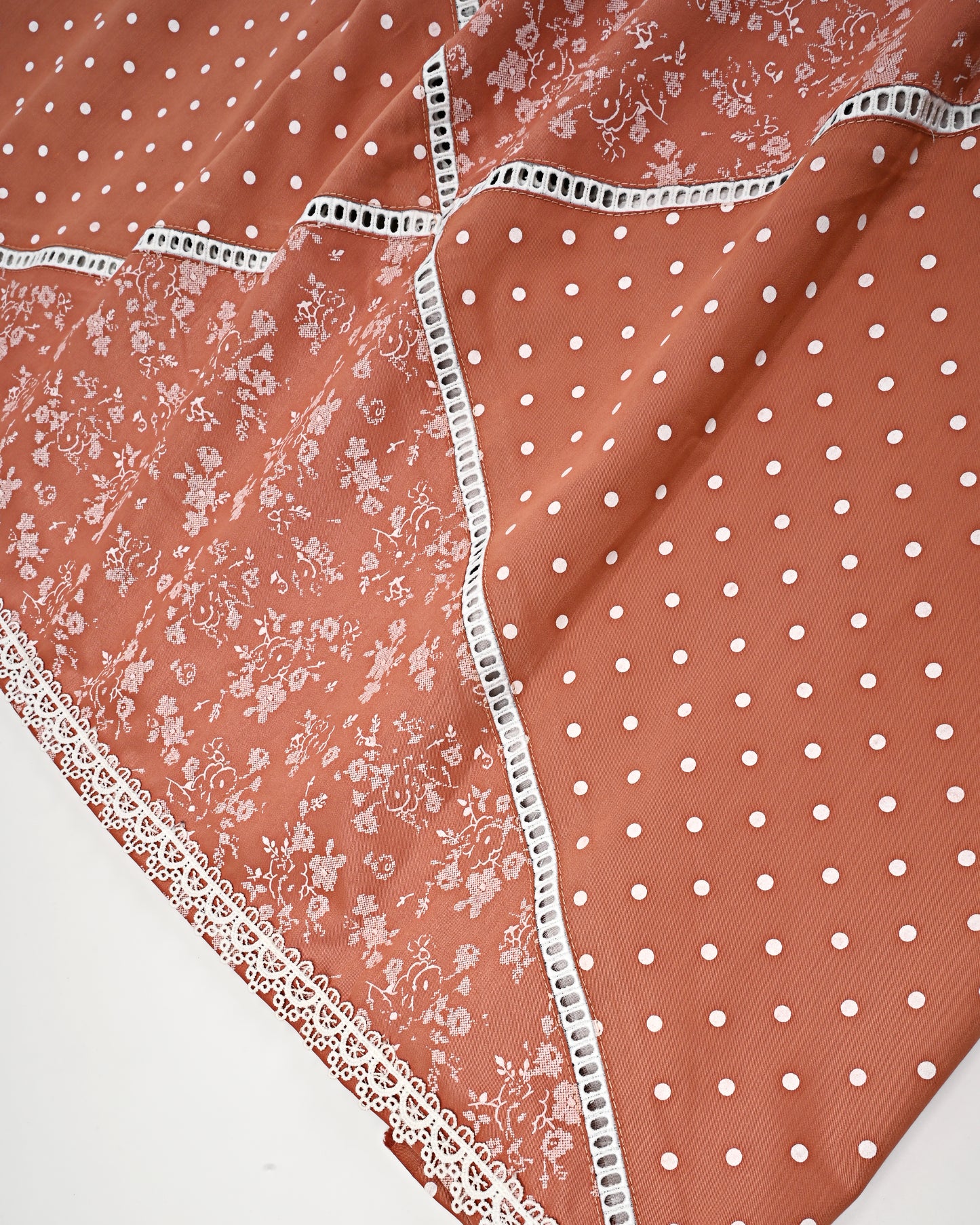 Rusty Orange Rida With Smart & Fancy Pattern