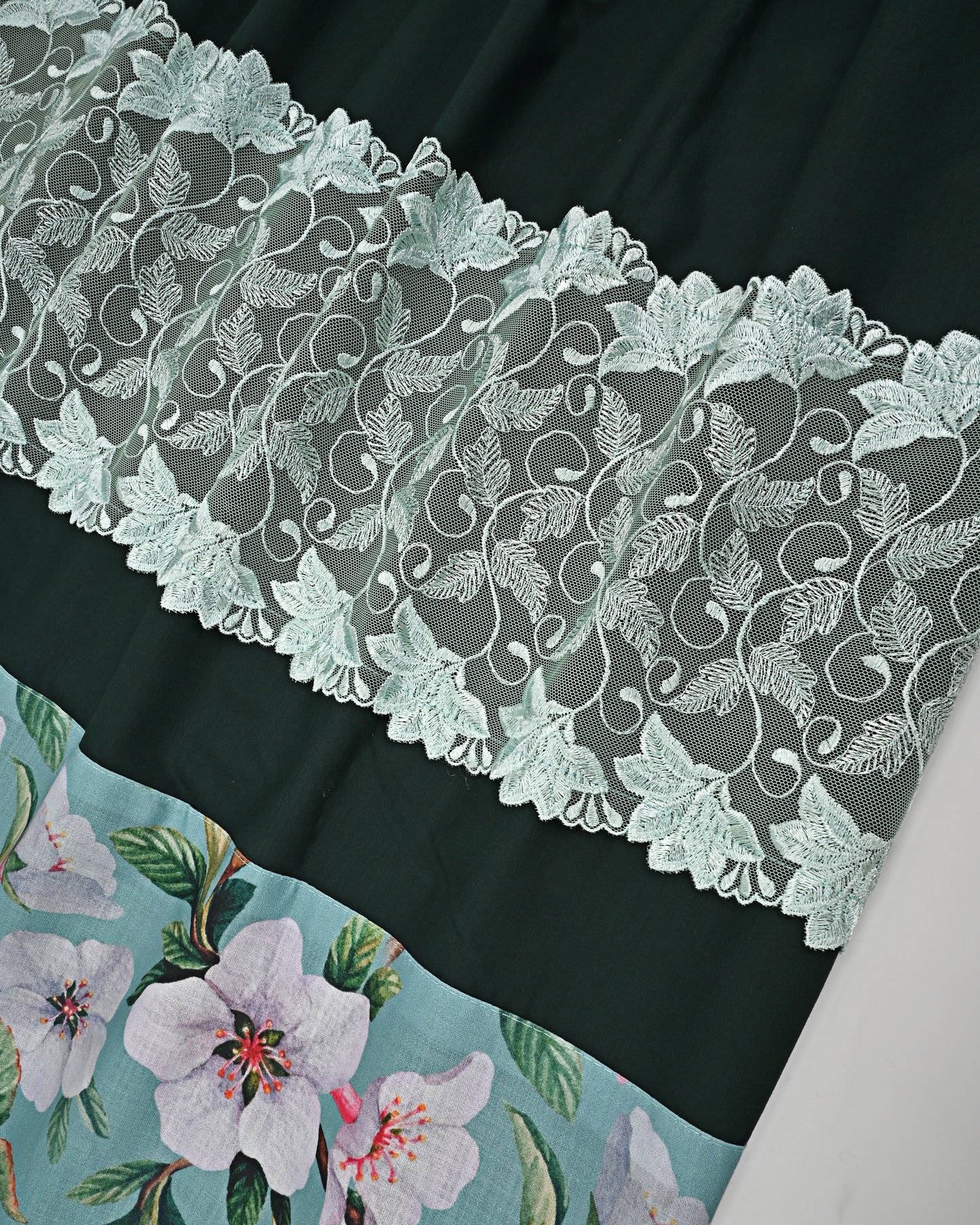 Dark Green Rida With Smart Floral Panel & Floral Lace