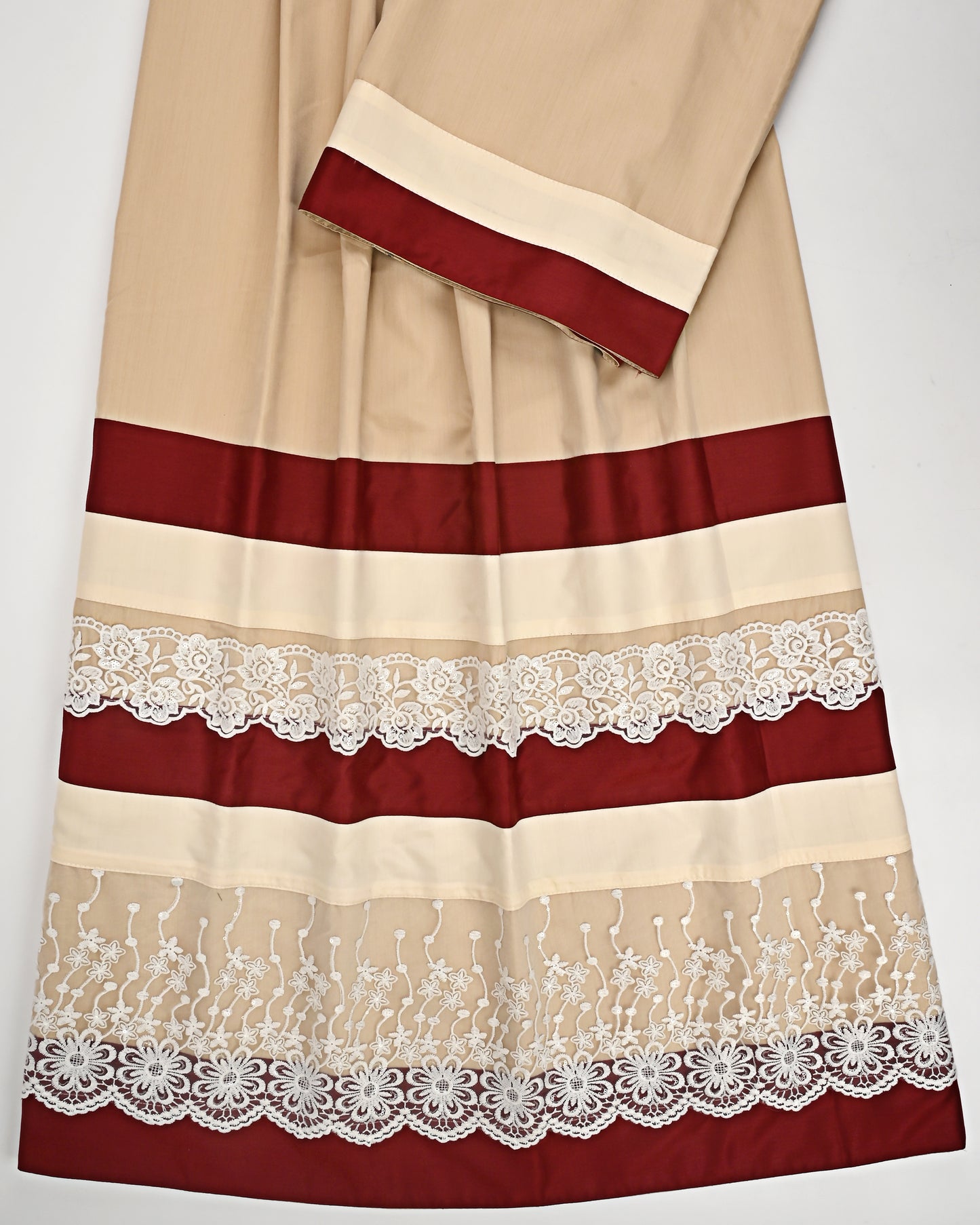Beige Rida With Smart Dark Panel & Floral Lace