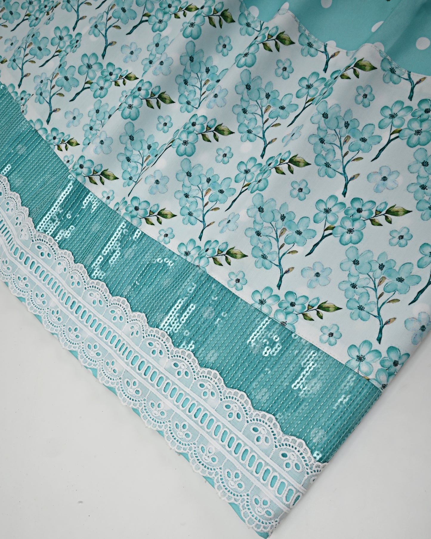 Lilac Rida With Smart Floral Panel & Smart Lace