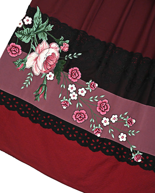 Deep Crimson Red RIda With Smart Floral Work & Dark Panel Lace