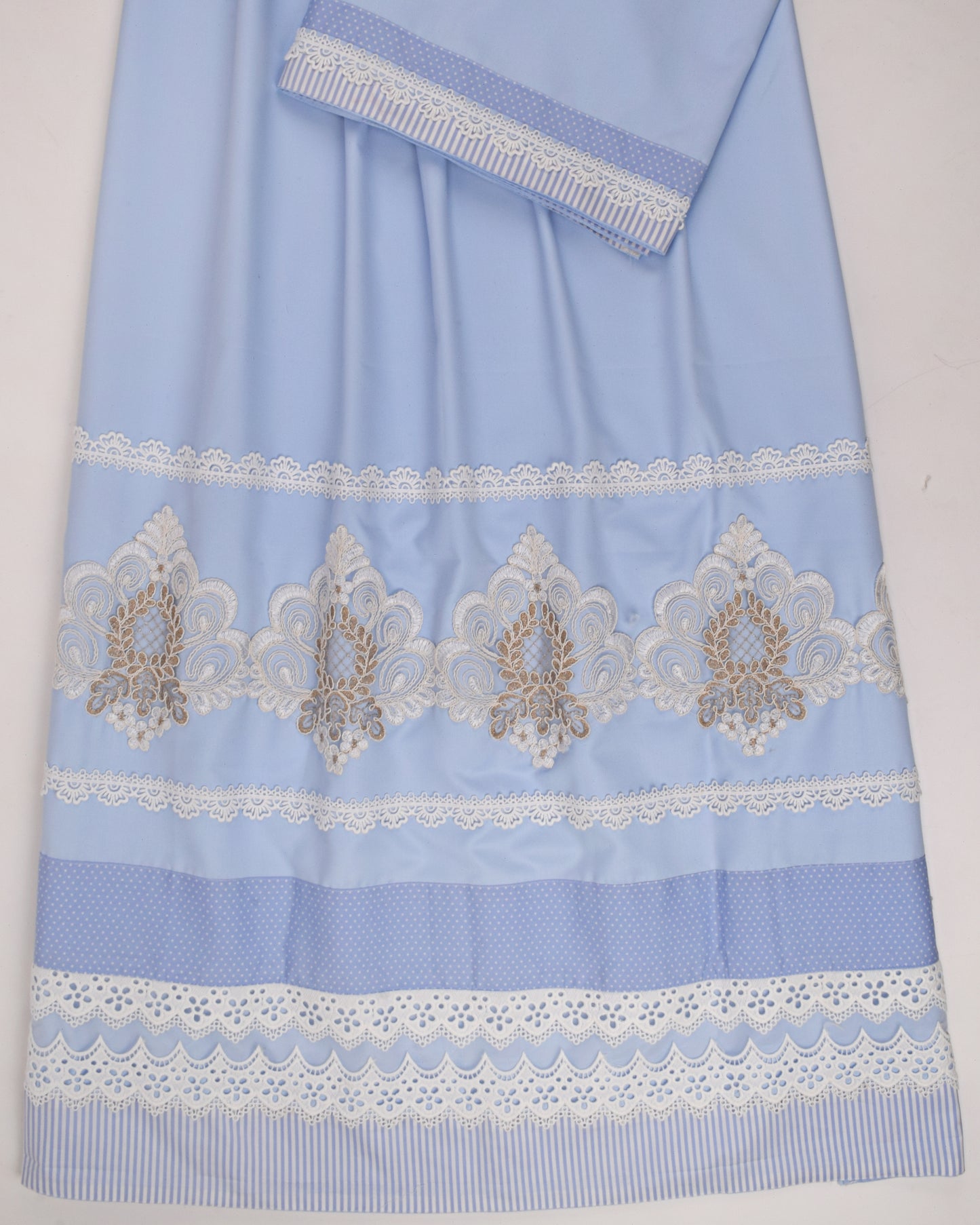 Sky Blue Rida With Smart Lining Dots Panel & Smart Lace