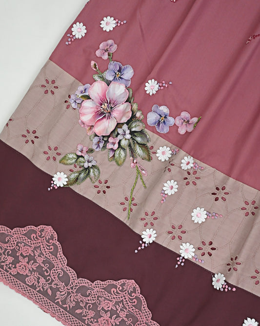 Thulian Pink Rida With Dark Panel Smart Lacing & Floral Applique Work On Lace