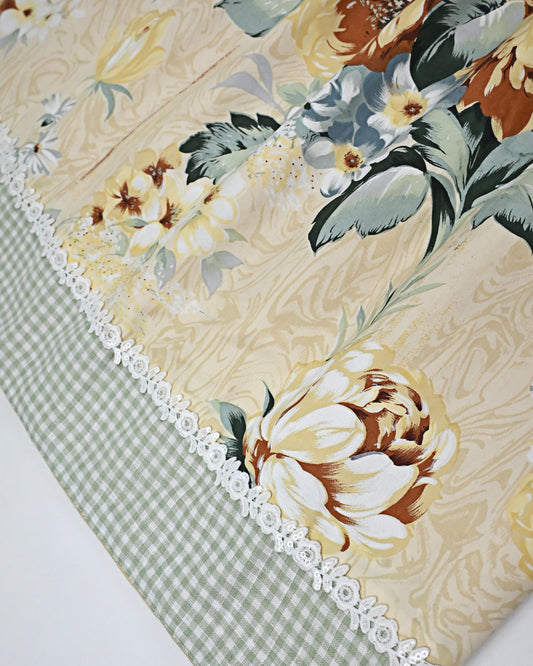 Light Beige Rida With Smart Beige Floral Imported Panel & Smart Mini Checks Panel