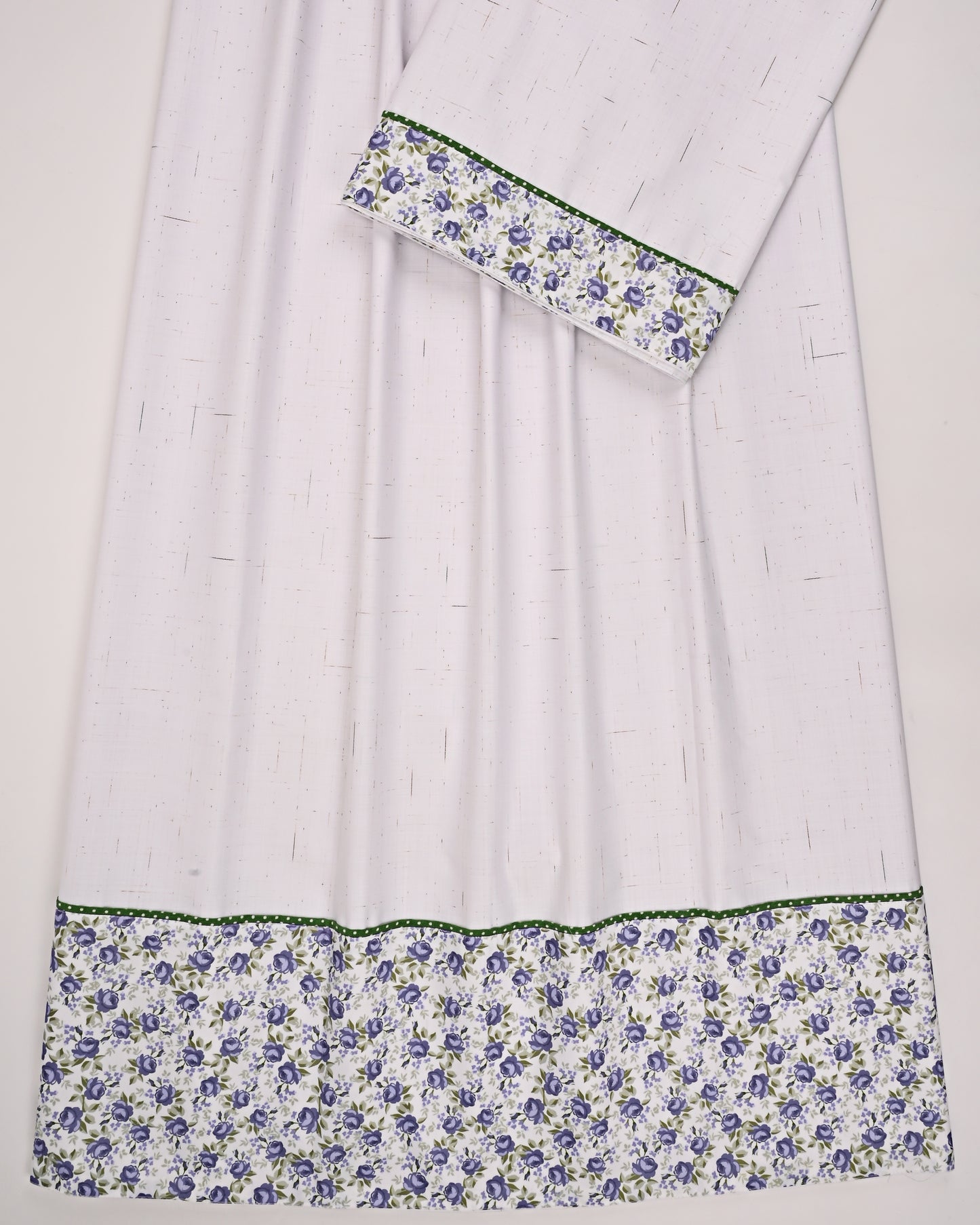 White Ohbat Rida With Smart Purple Floral Printed Panel