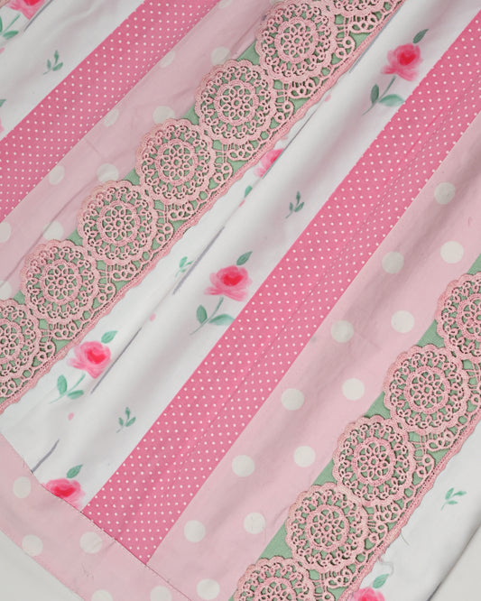 White Rida With Smart Colorful Panel & Floral Lace