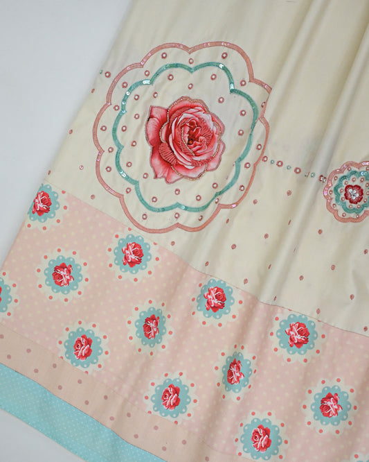 Cream Rida With Smart Floral Print Panel & All Over Floral Aari Work